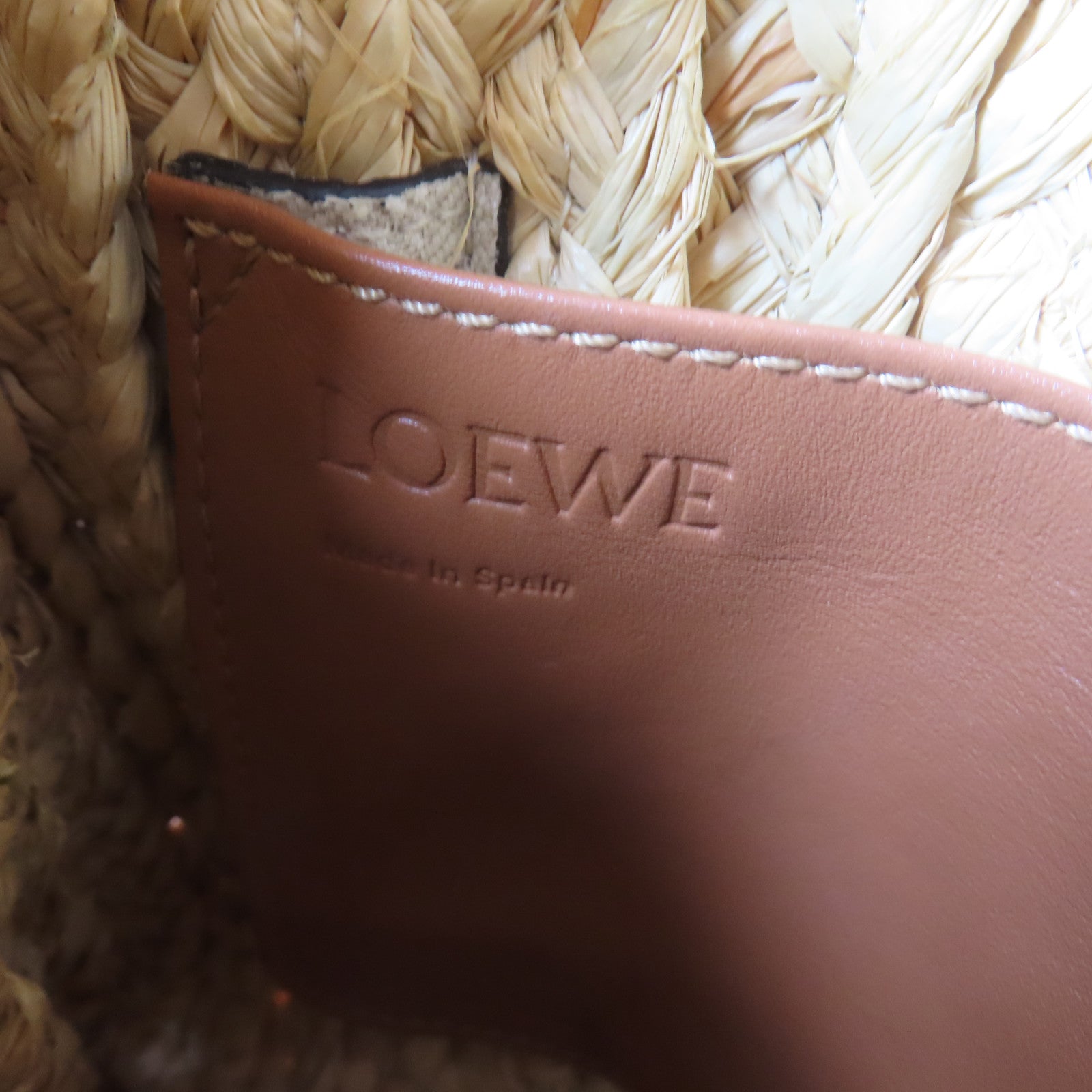 LOEWE 牛皮皮革2 Way Shoulder金扣手挽肩背兩用袋啡色