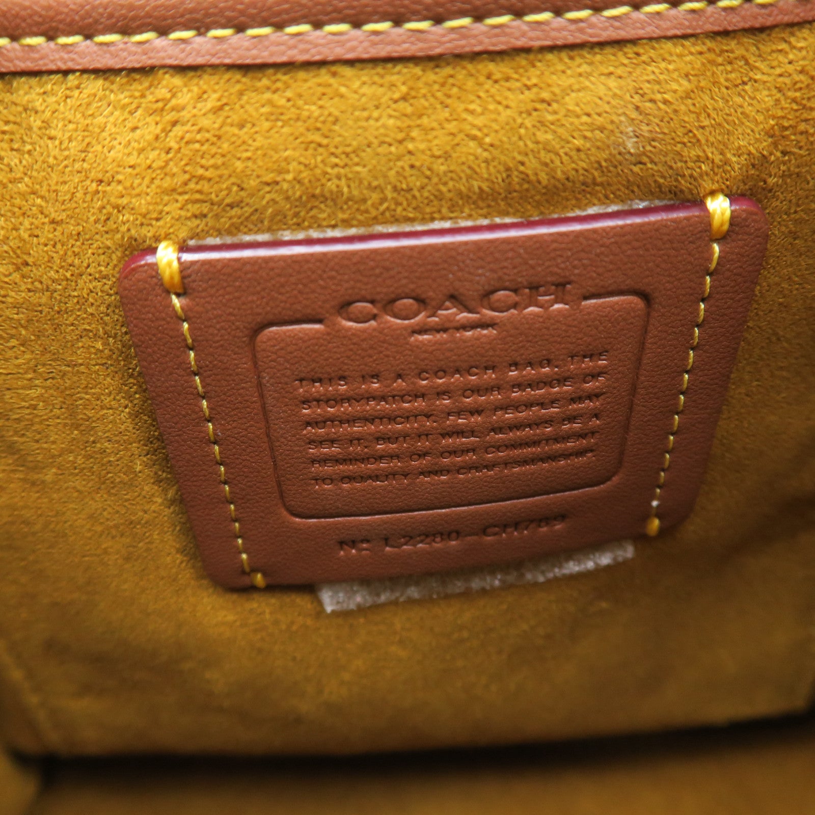 COACH 牛皮皮革Rucksack金扣背包黑色