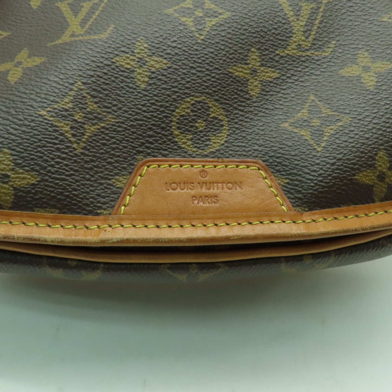 LOUIS VUITTON Monogram Menilmontant MM金扣肩背袋啡色