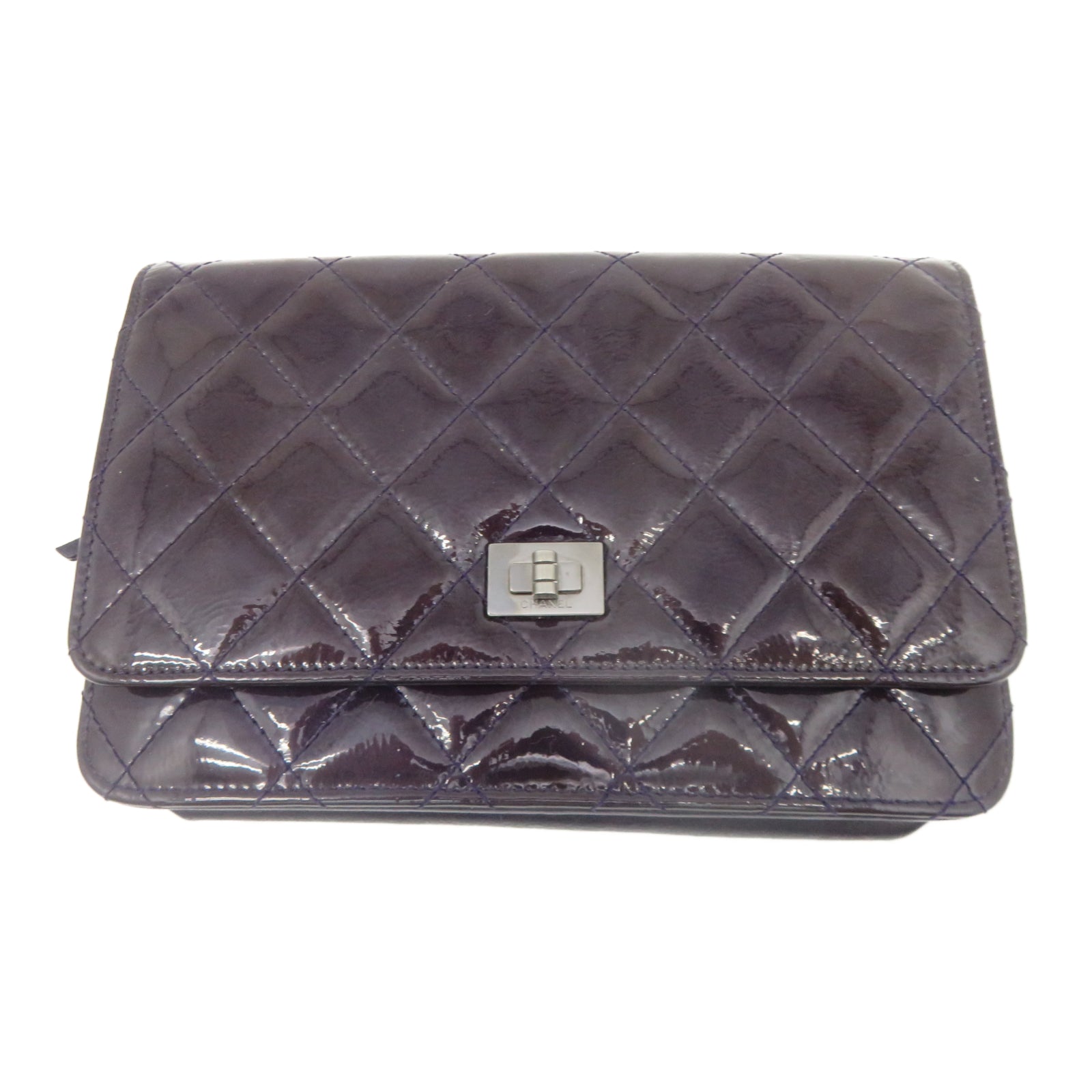 CHANEL 【激减优惠】菱格漆皮皮革2.55 Wallet on Chain银扣链带肩背袋紫色