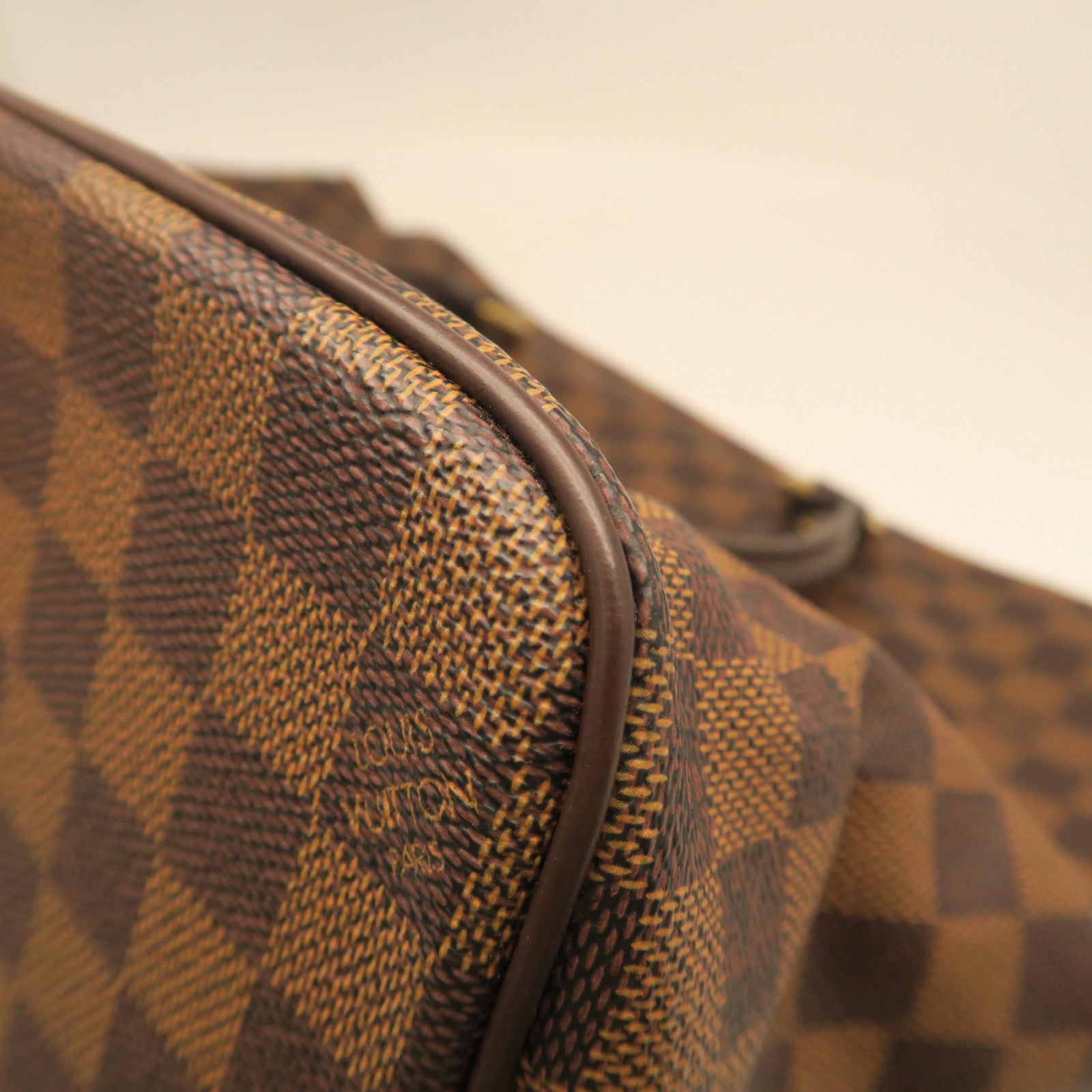 LOUIS VUITTON Damier Saleya GM gold buckle handle bag brown