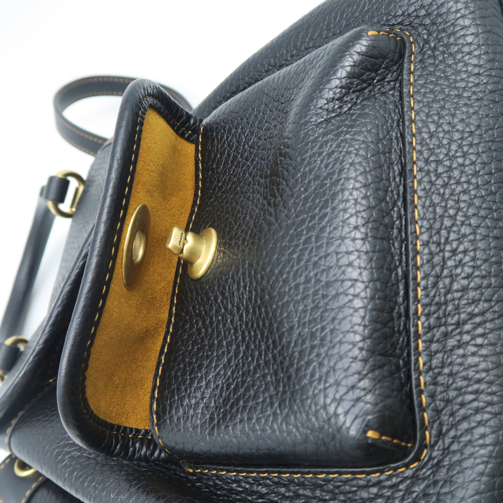 COACH 牛皮皮革Rucksack金扣背包黑色