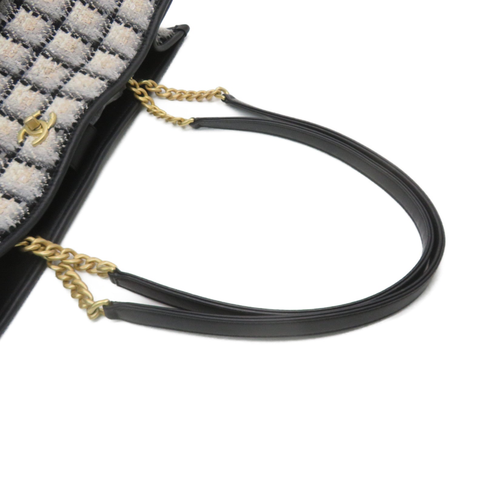 CHANEL Tweed Shoulder Bag Gold Buckle Chain Shoulder Bag Beige/Black
