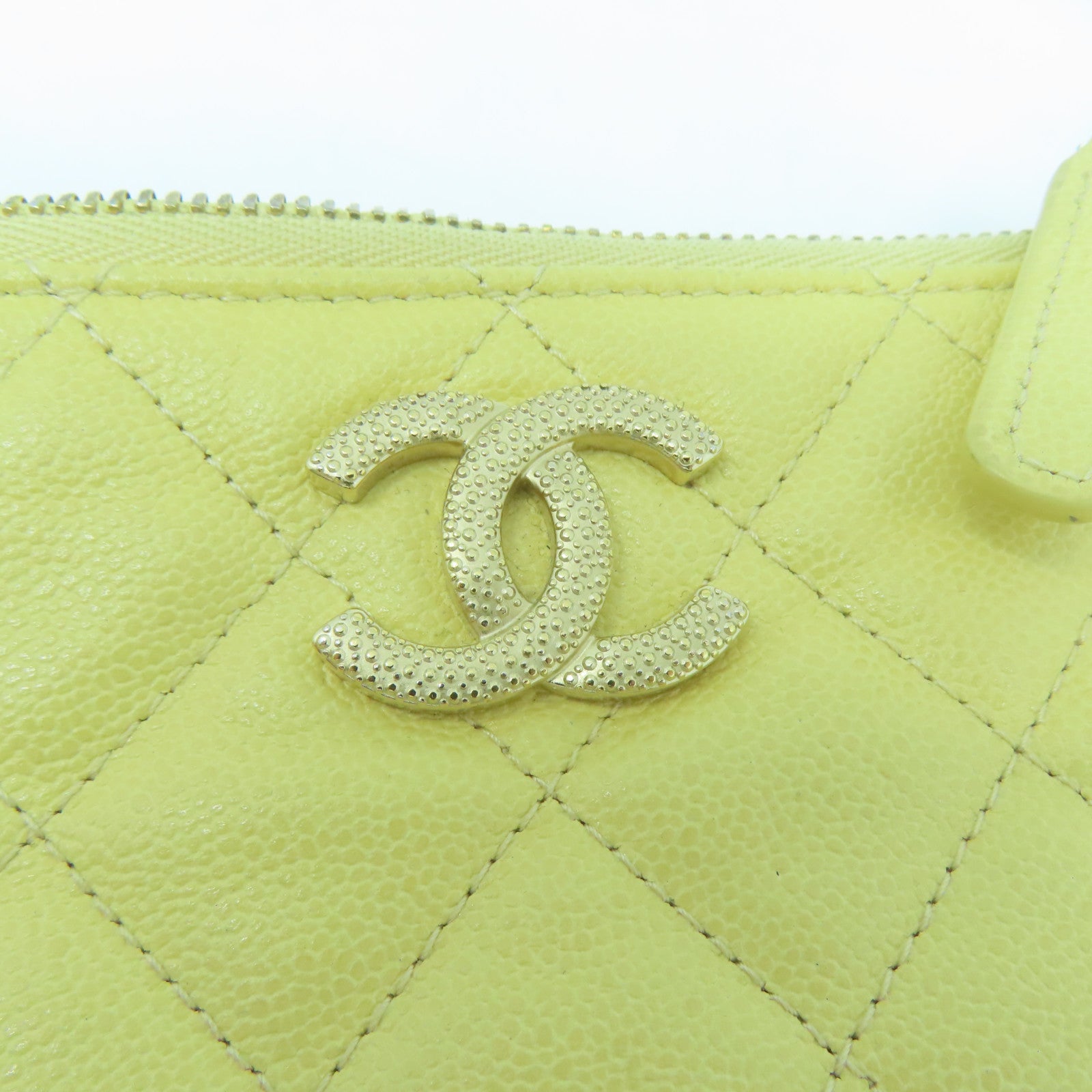 CHANEL 【激減優惠】菱格Caviar皮革Mini Pouch金扣小袋淺黃色