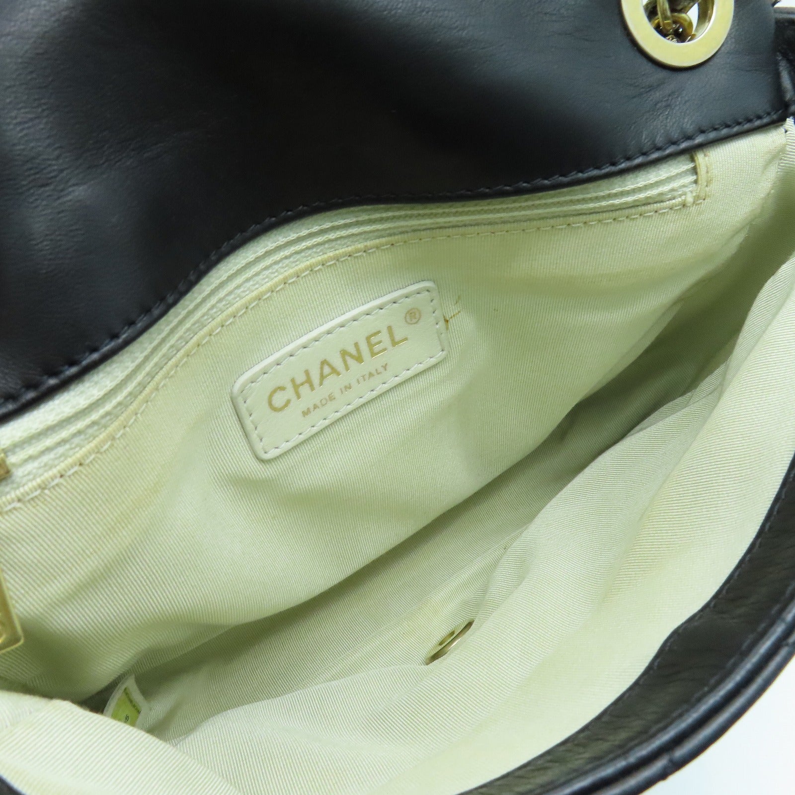 CHANEL 【激減優惠】菱格牛皮皮革Chain Shoulder金扣鏈帶肩背袋黑色