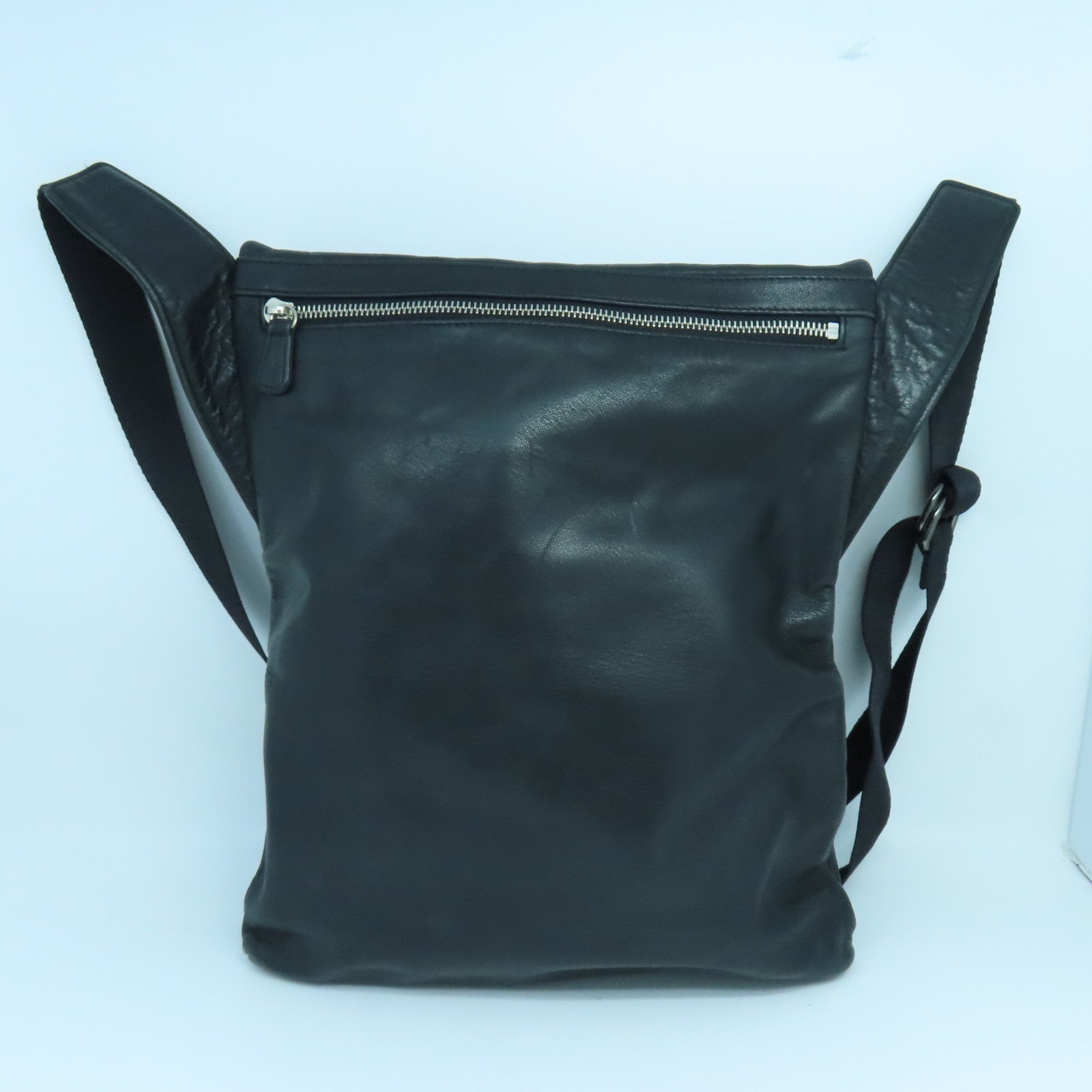 agnes b. 皮革Shoulder Bag銀扣肩背袋黑色