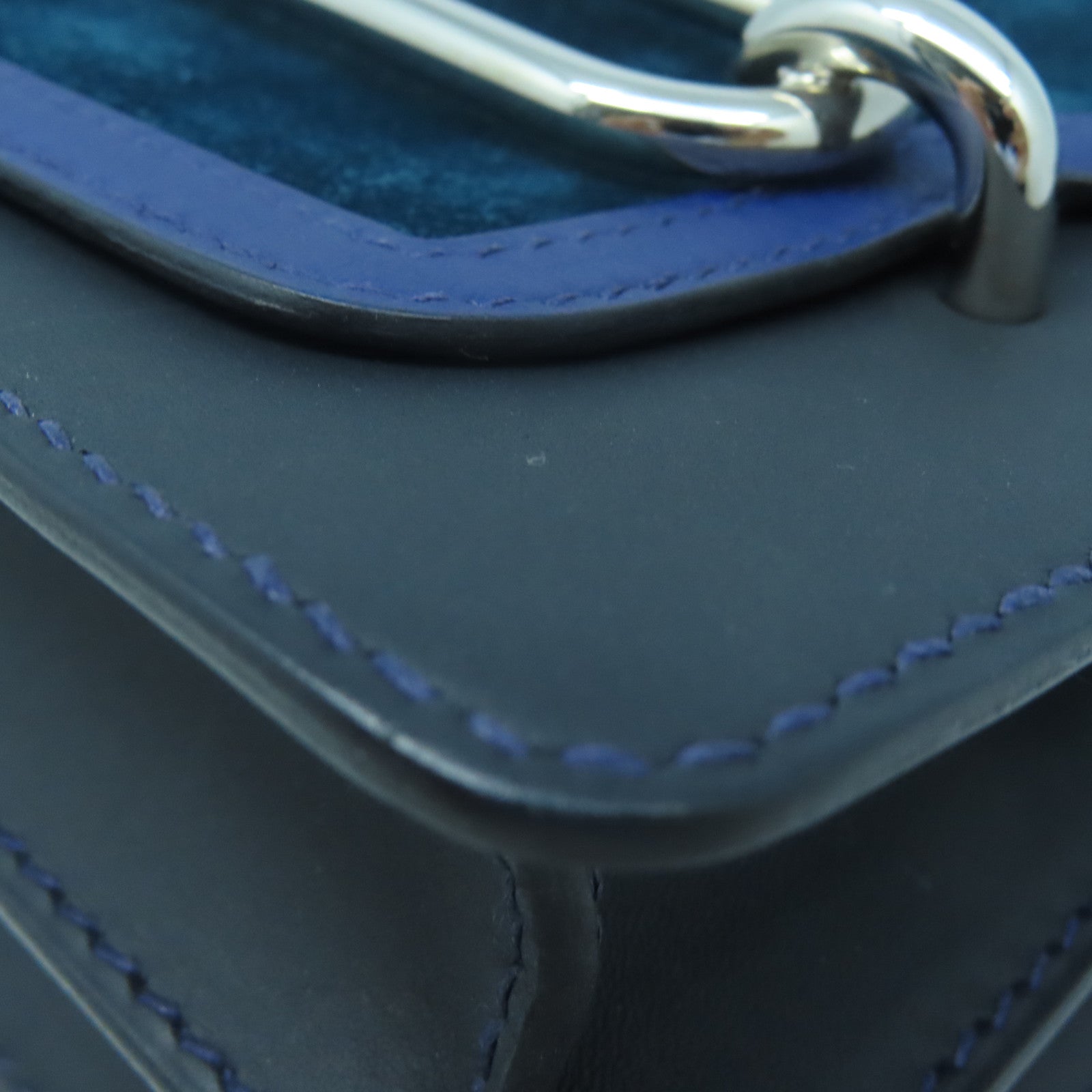 HERMES Suede Leather Roulis 23 Silver Buckle Shoulder Bag Blue