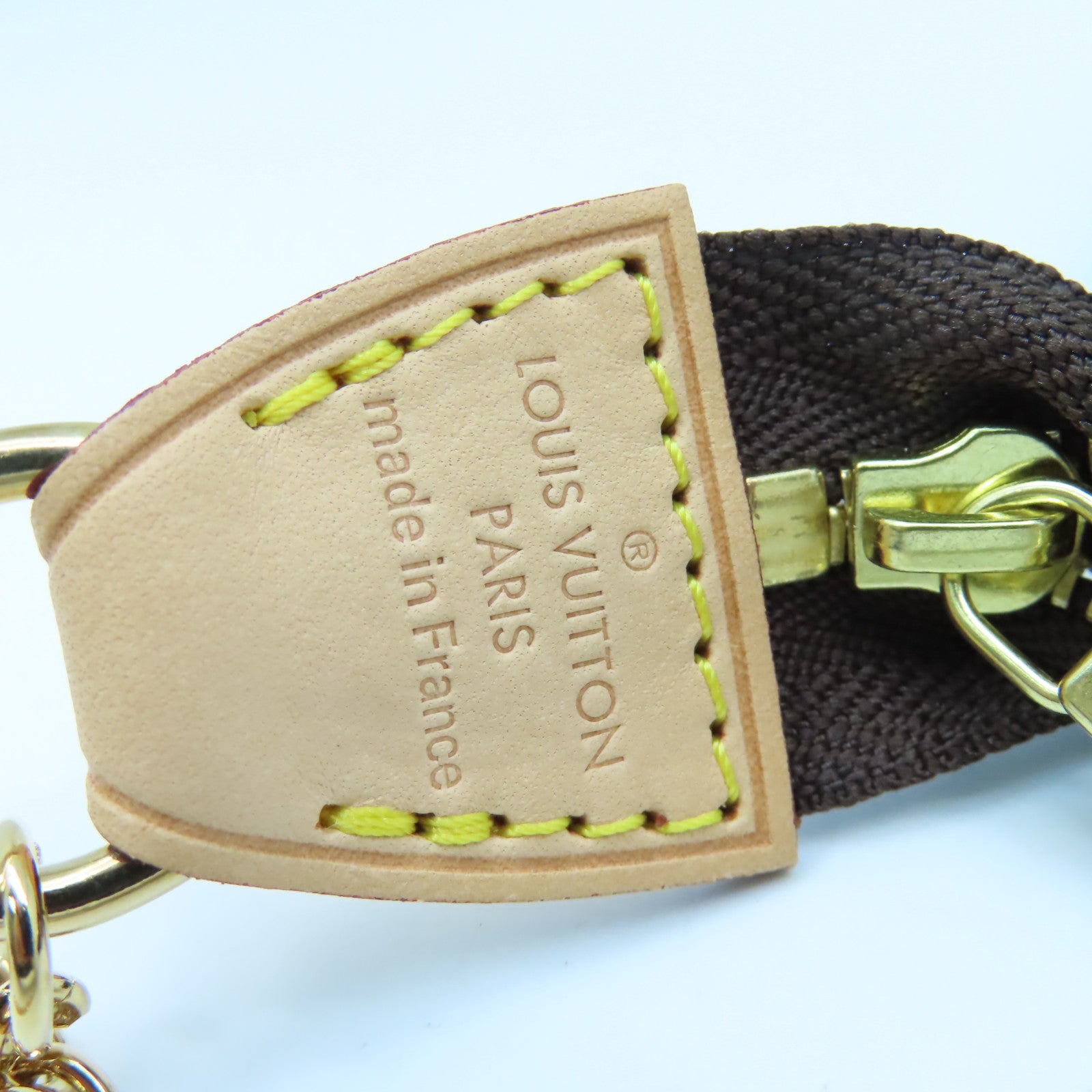 LOUIS VUITTON Monogram Pouch金扣手拿包啡色