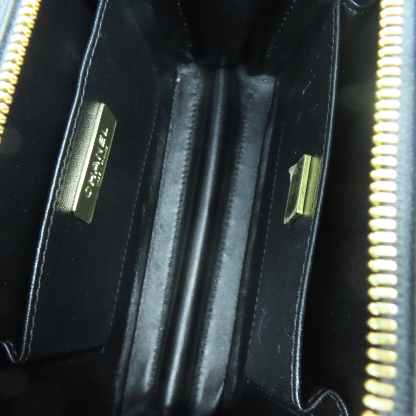 CHANEL 菱格牛皮皮革Vanity Case金扣手挽肩背兩用袋黑色