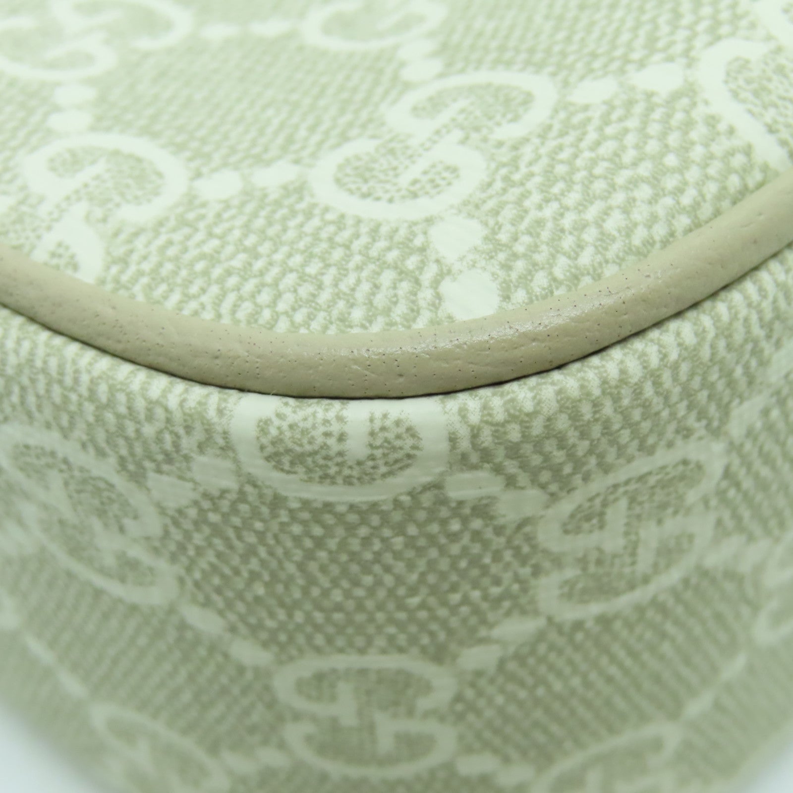 GUCCI 塗層帆布Ophidia Shoulder Bag金扣肩背袋白色