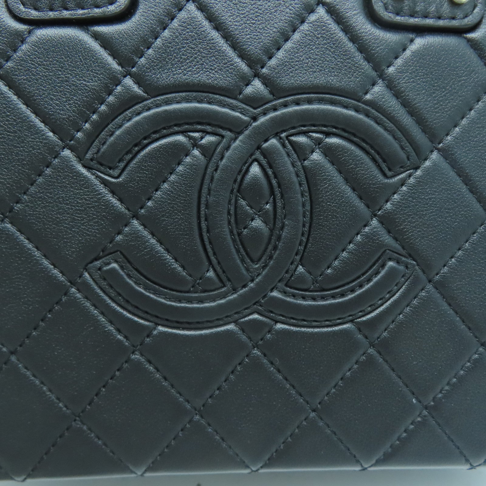 CHANEL 菱格牛皮皮革Vanity Case金扣手挽肩背兩用袋黑色