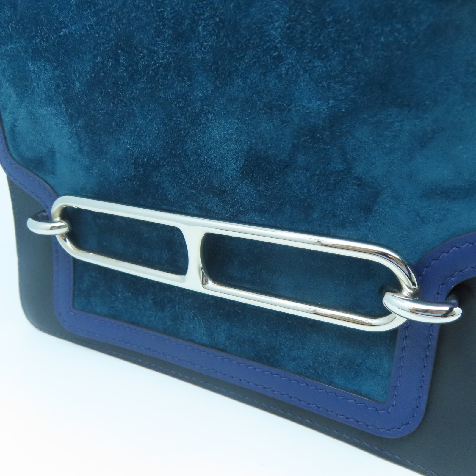 HERMES Suede Leather Roulis 23 Silver Buckle Shoulder Bag Blue