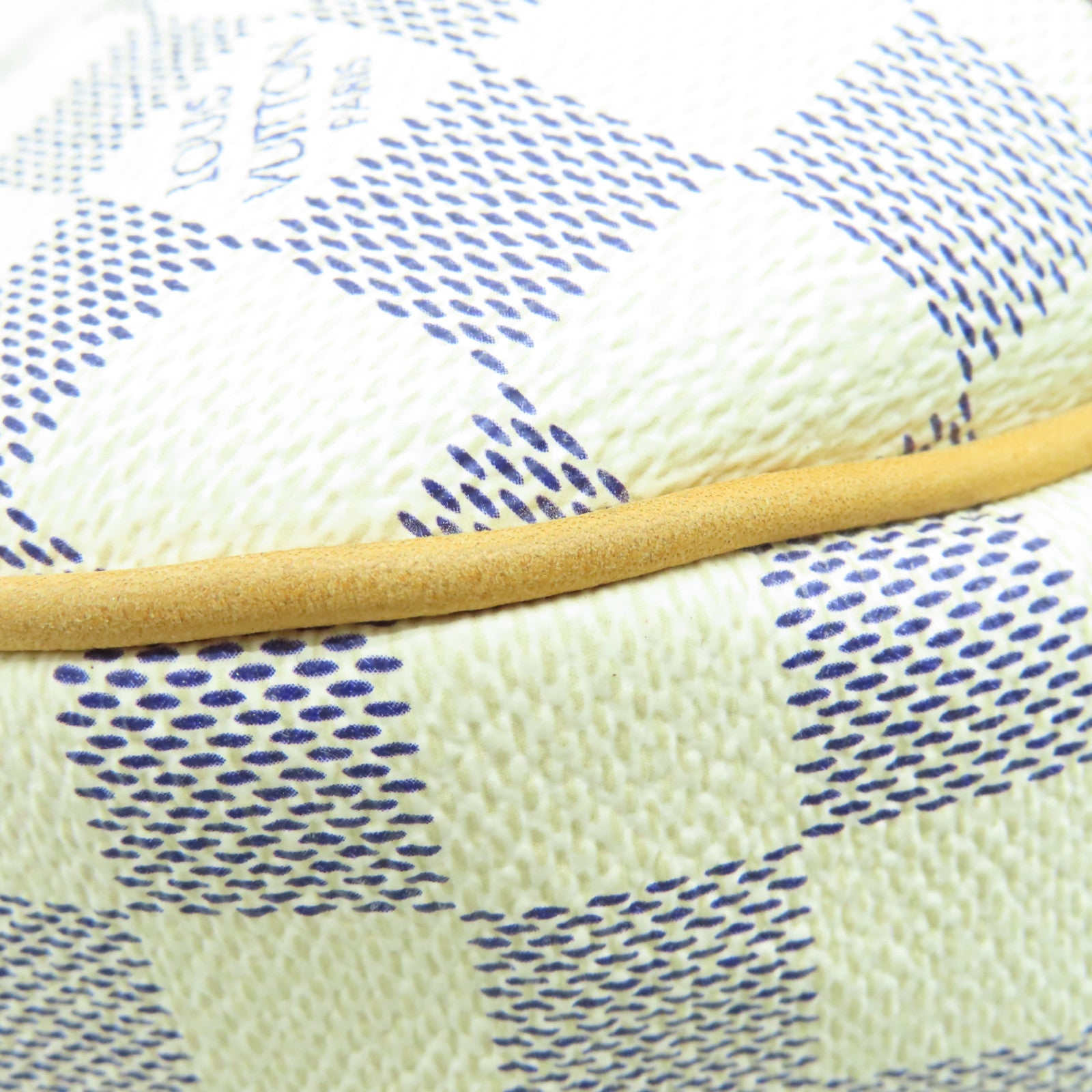 LOUIS VUITTON Damier Azur Galliera PM金扣肩背袋白色