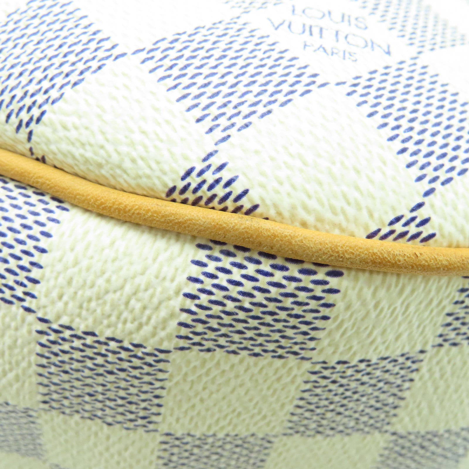 LOUIS VUITTON Damier Azur Galliera PM金扣肩背袋白色