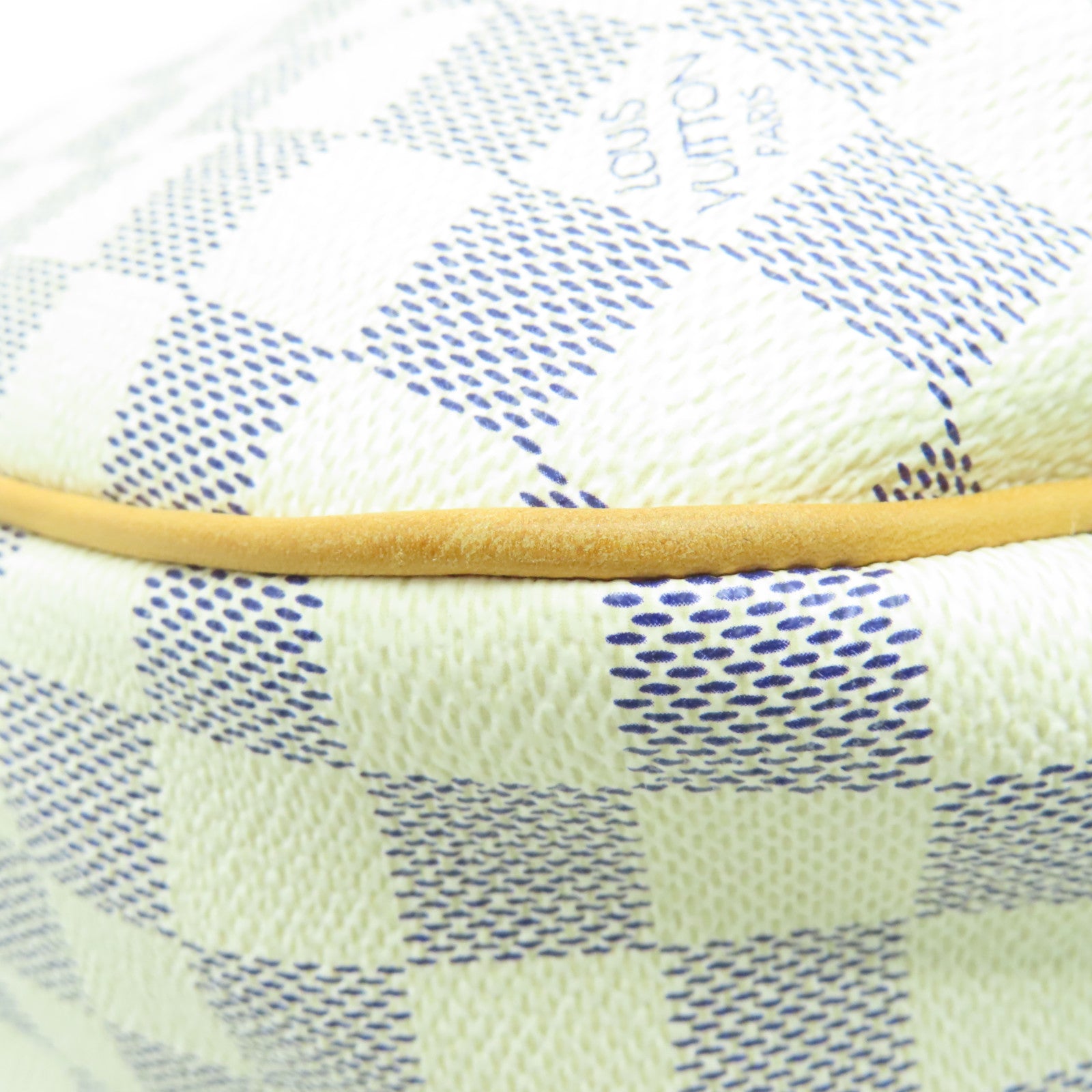 LOUIS VUITTON Damier Azur Galliera PM金扣肩背袋白色