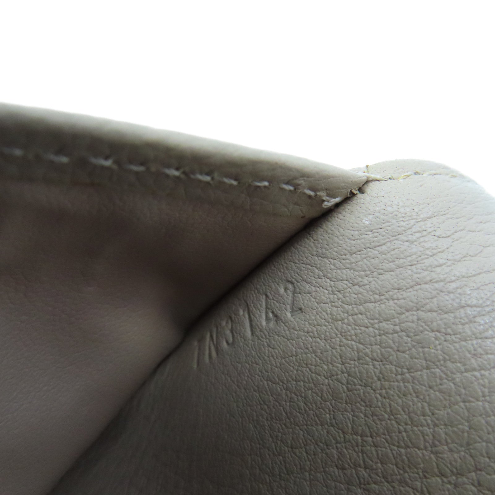 LOUIS VUITTON Mahina Amelia Coquille Long Wallet金扣長錢包杏色