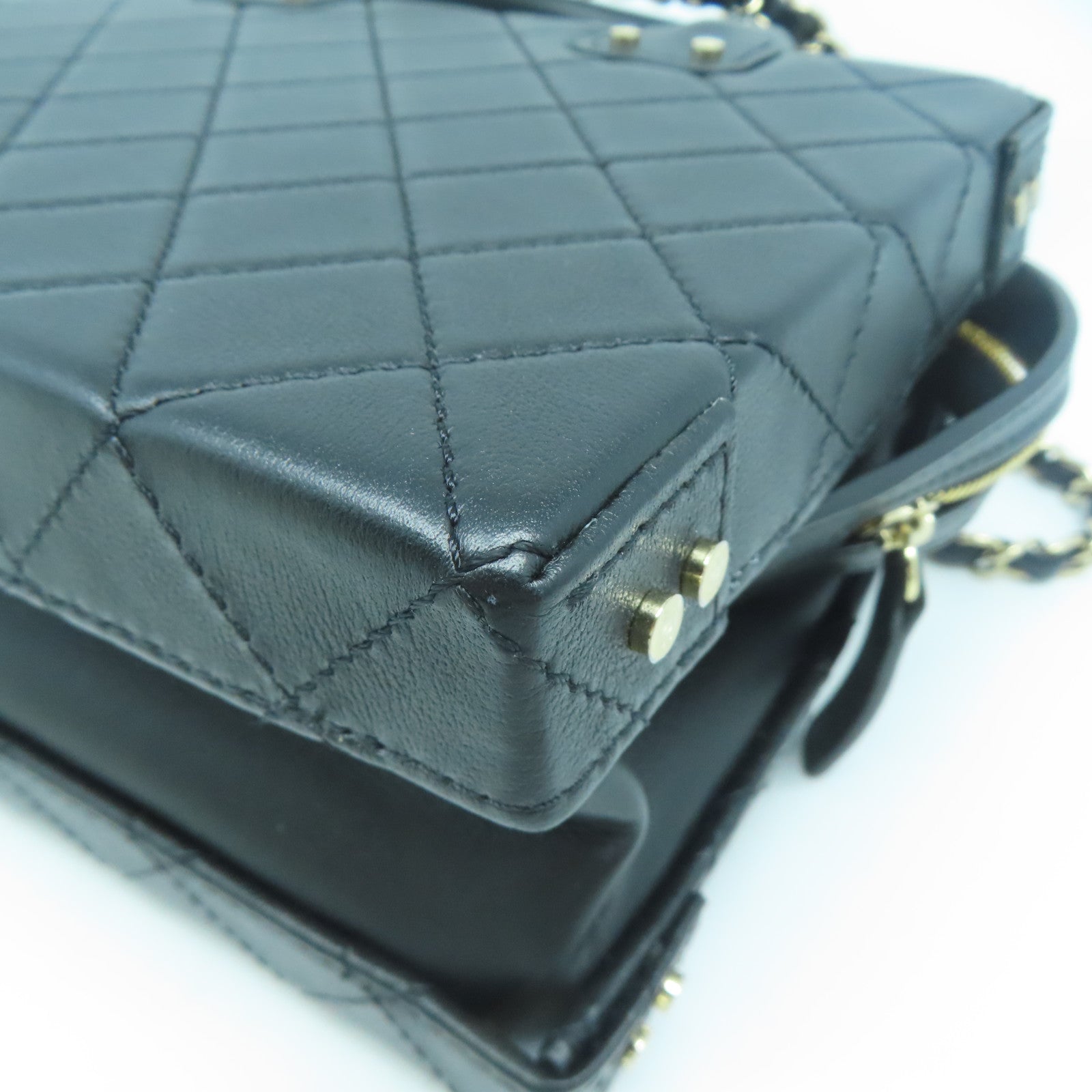 CHANEL 菱格牛皮皮革Vanity Case金扣手挽肩背兩用袋黑色
