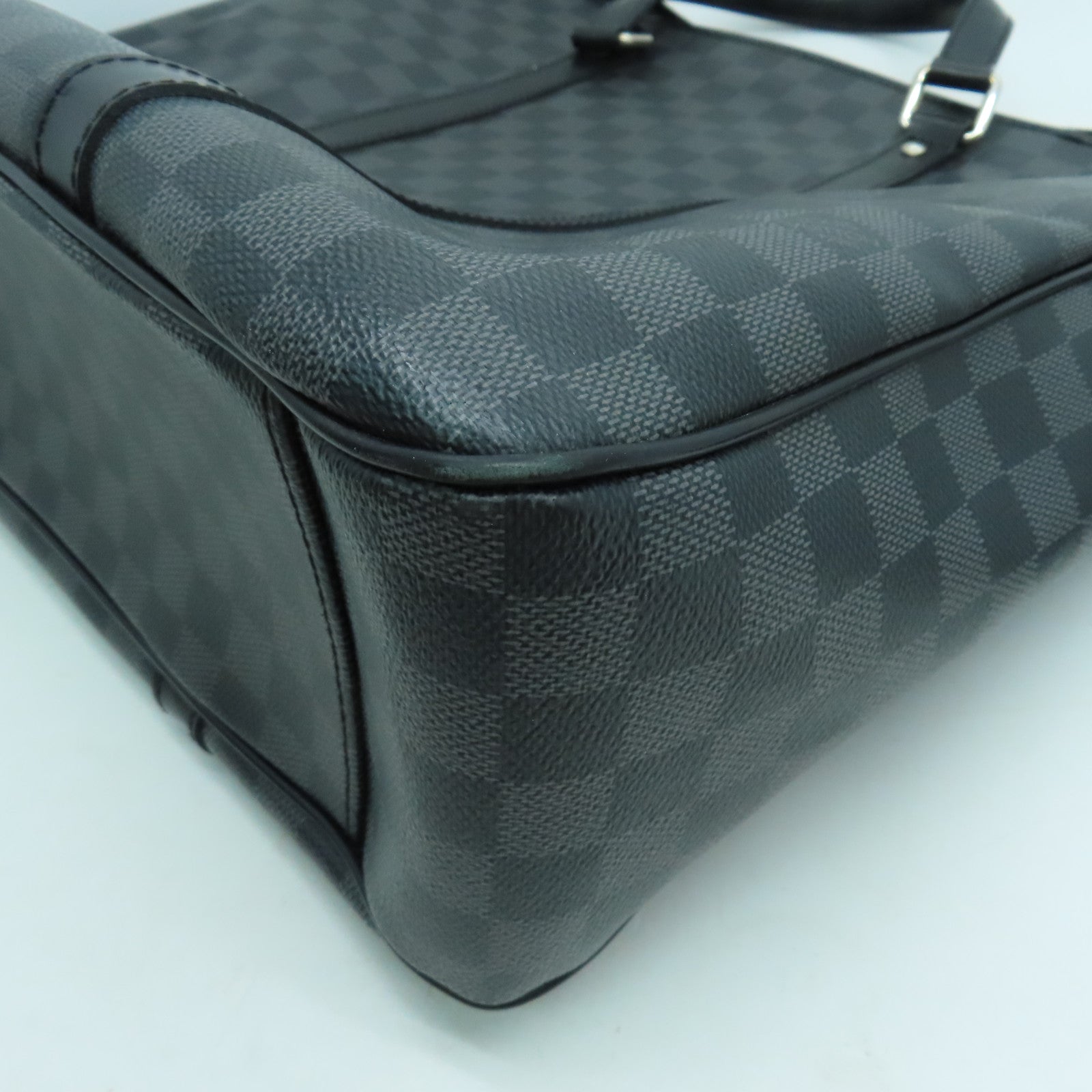 LOUIS VUITTON Damier Graphite Tadao MM銀扣手挽肩背兩用袋黑色/灰色