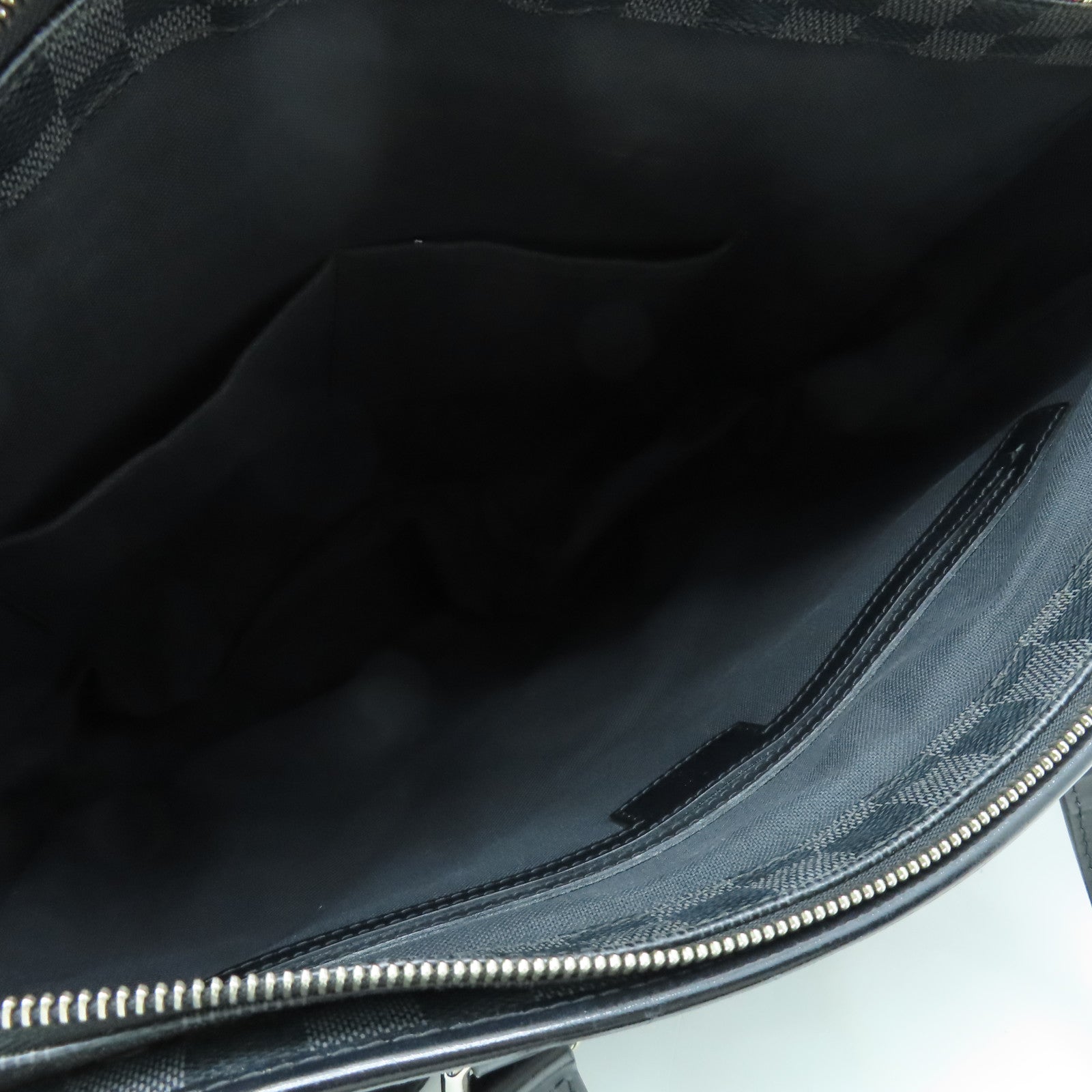 LOUIS VUITTON Damier Graphite Tadao MM銀扣手挽肩背兩用袋黑色/灰色