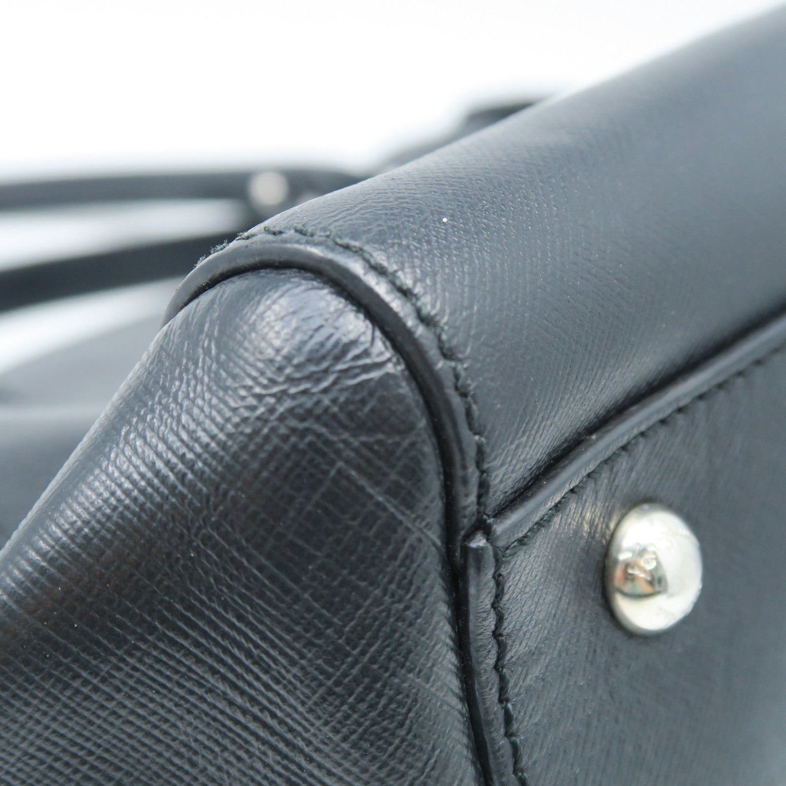 Salvatore Ferragamo 牛皮皮革Shoulder Bag银扣肩背袋黑色