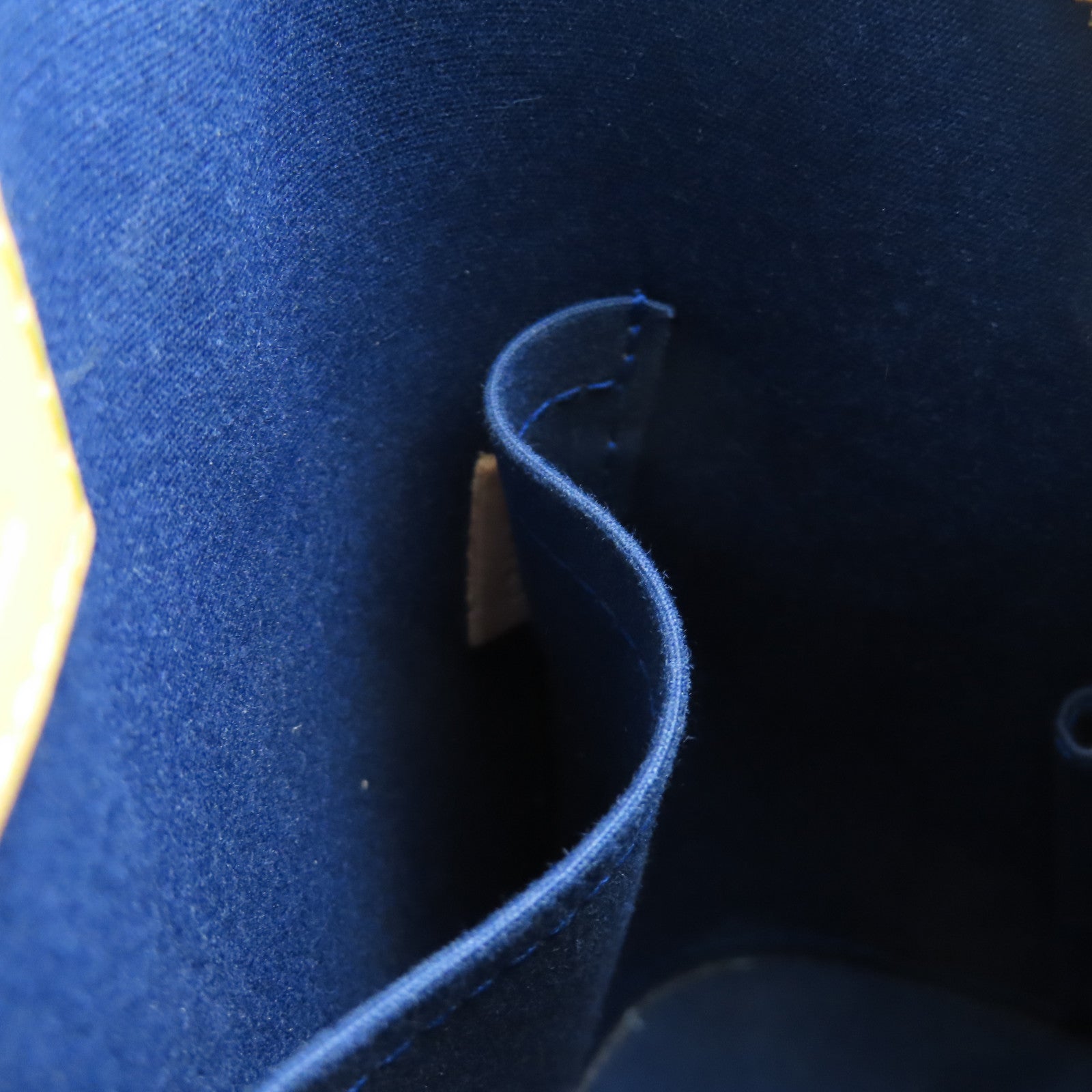 LOUIS VUITTON Monogram Vernis Alma Tote Bag Gold Buckle Blue