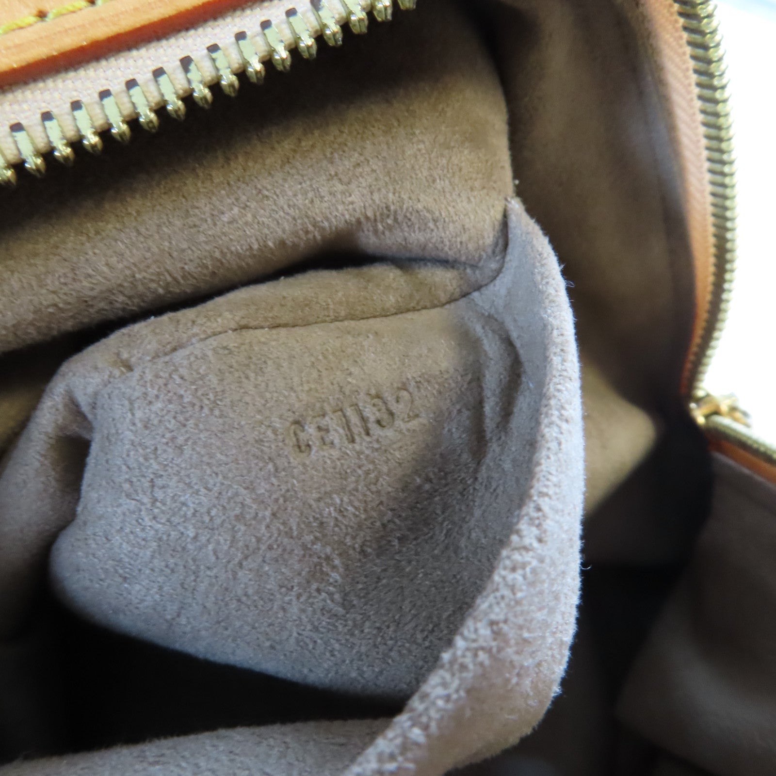 LOUIS VUITTON Monogram Multicolore Claudia金扣肩背袋啡色/黑色