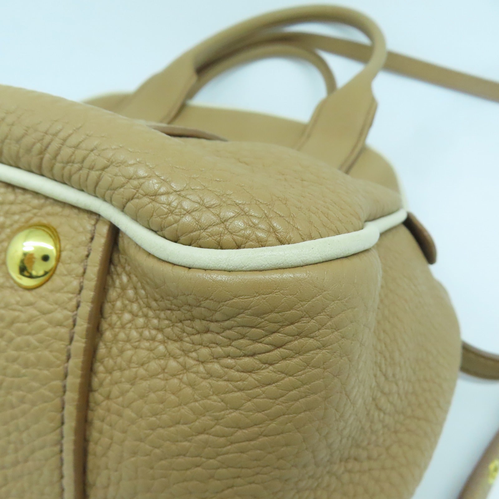Miu Miu 牛皮皮革2 Way Shoulder金扣手挽肩背兩用袋啡色