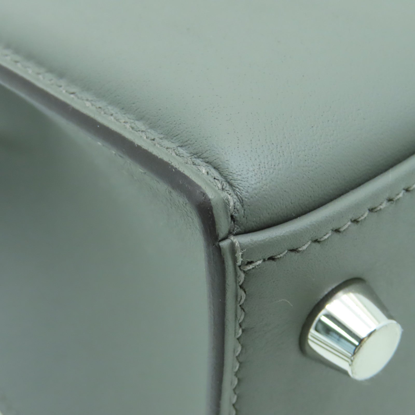 HERMES Swift皮革Kelly 25 Padded銀扣手挽肩背兩用袋Gris Meyer灰色