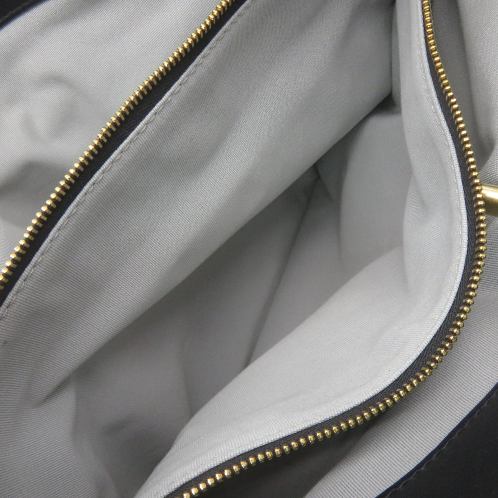 CHANEL Tweed Shoulder Bag Gold Buckle Chain Shoulder Bag Beige/Black