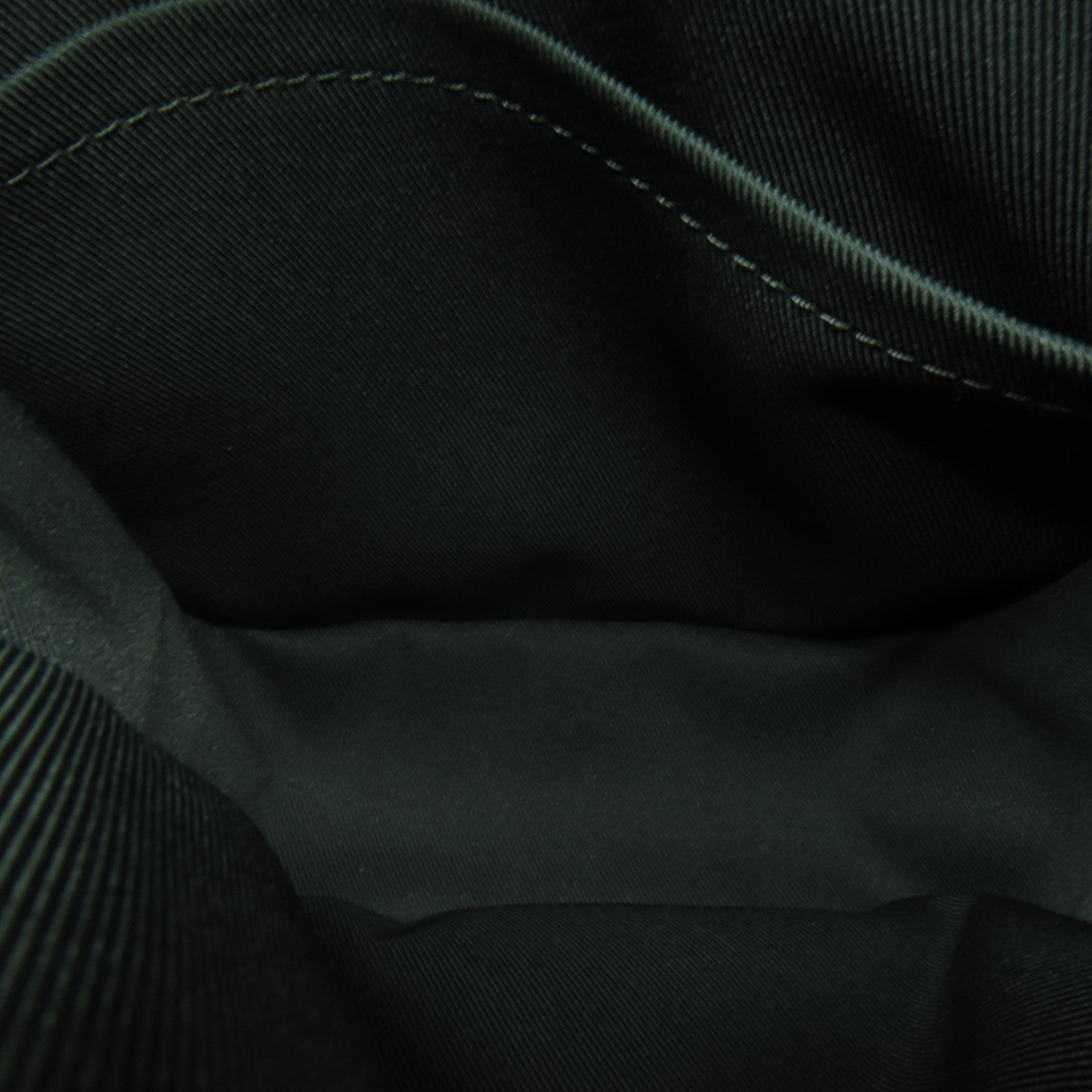LOUIS VUITTON Monogram Eclipse Danube PM Vivienne肩背袋黑色