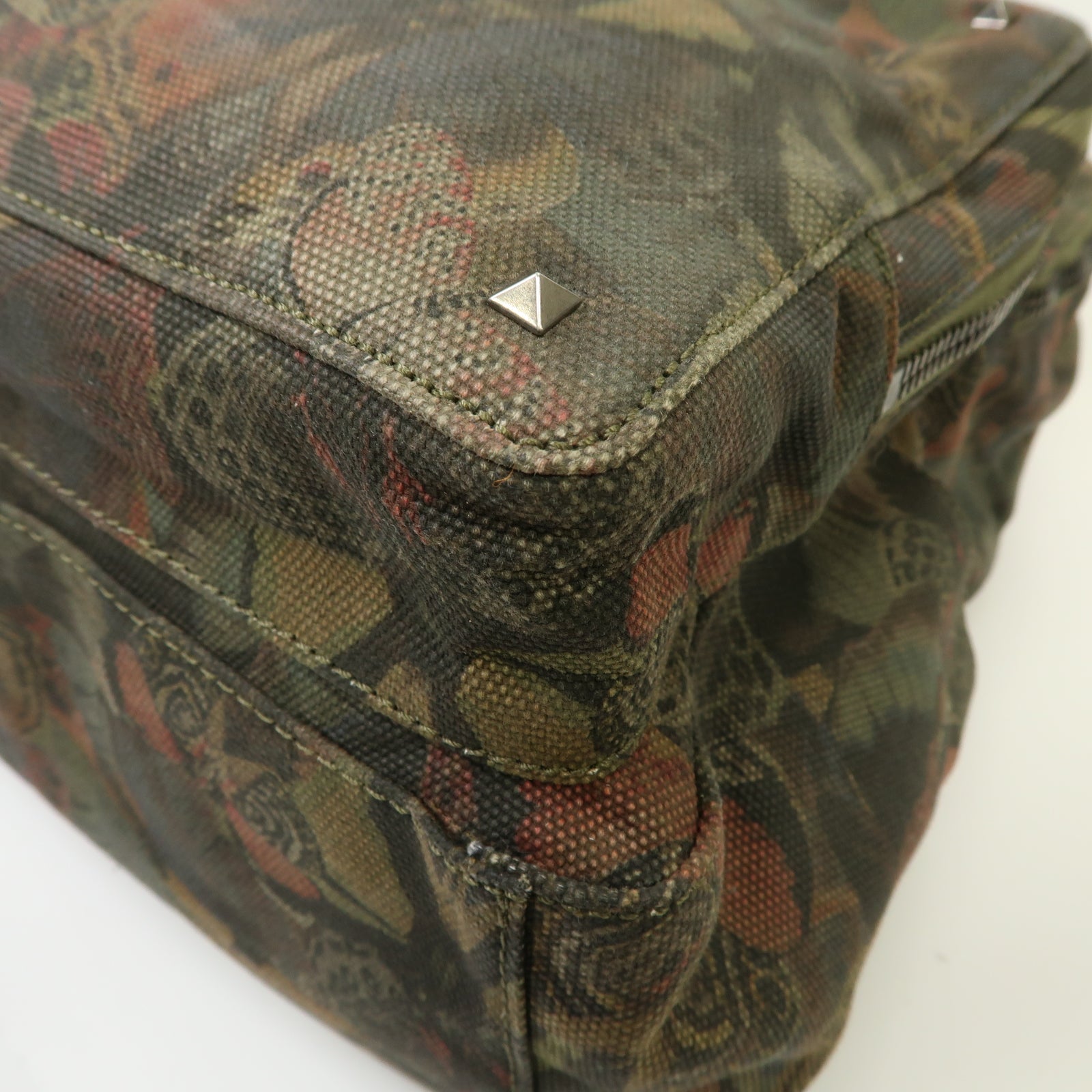 Valentino 帆布Backpack銀扣背包卡其色