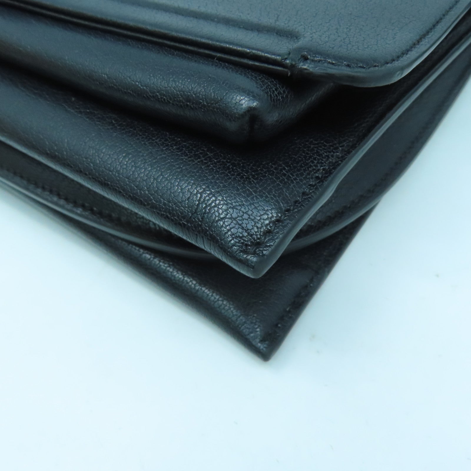 Salvatore Ferragamo 羊皮皮革Shoulder Bag肩背袋黑色