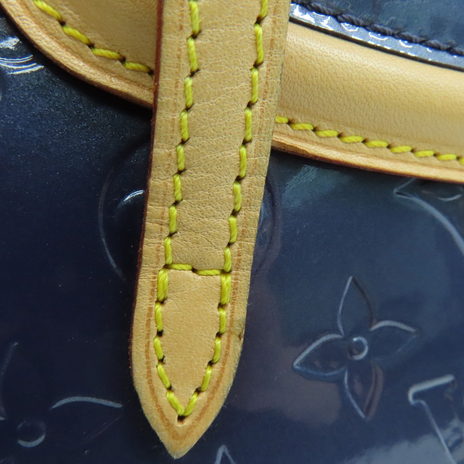 LOUIS VUITTON Monogram Vernis Biscayne Bag金扣肩背袋藍色