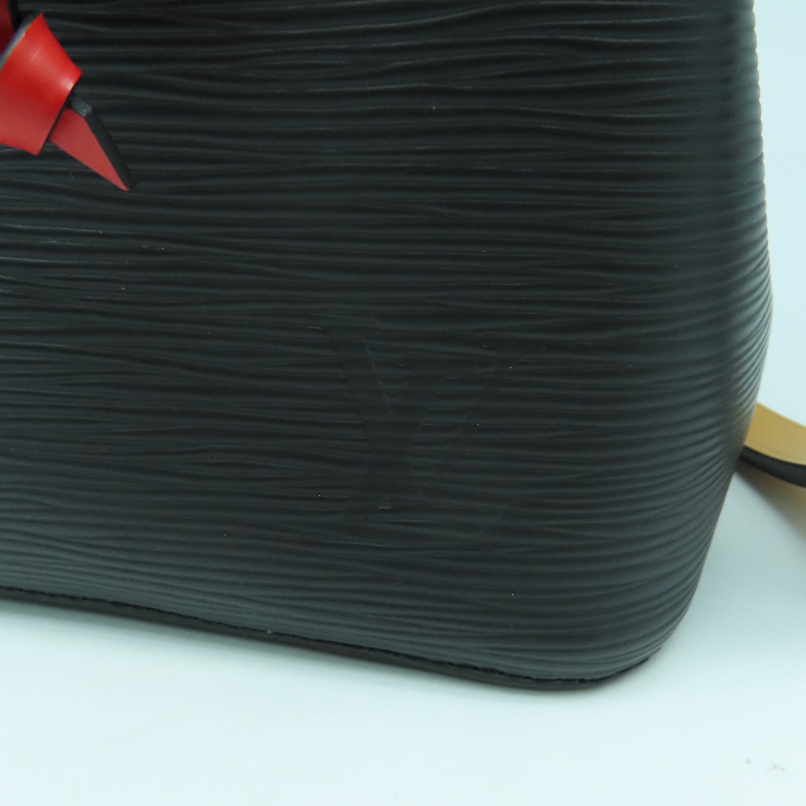 LOUIS VUITTON Epi Neo Noe BB銀扣肩背袋黑色/橙色/紅色