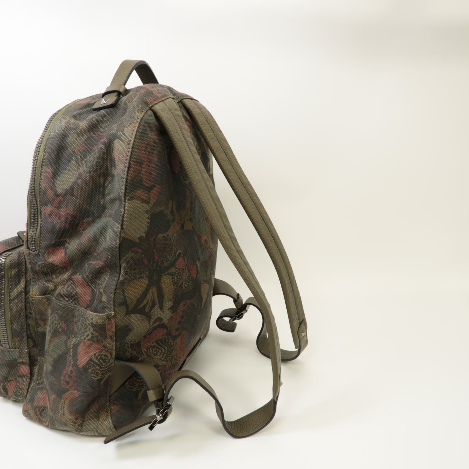 Valentino 帆布Backpack銀扣背包卡其色