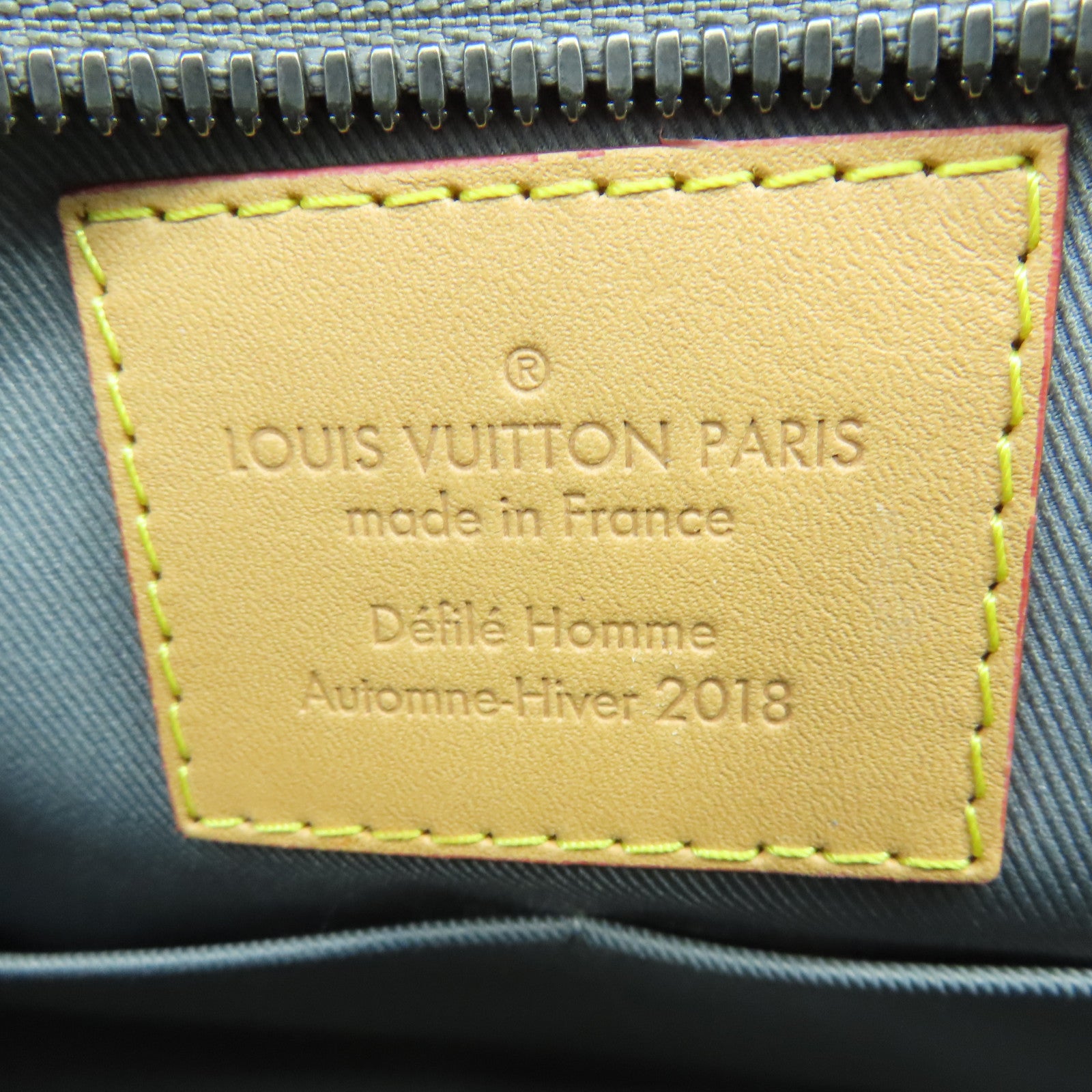 LOUIS VUITTON Mono-Titanium Camera Bag金扣肩背袋灰色