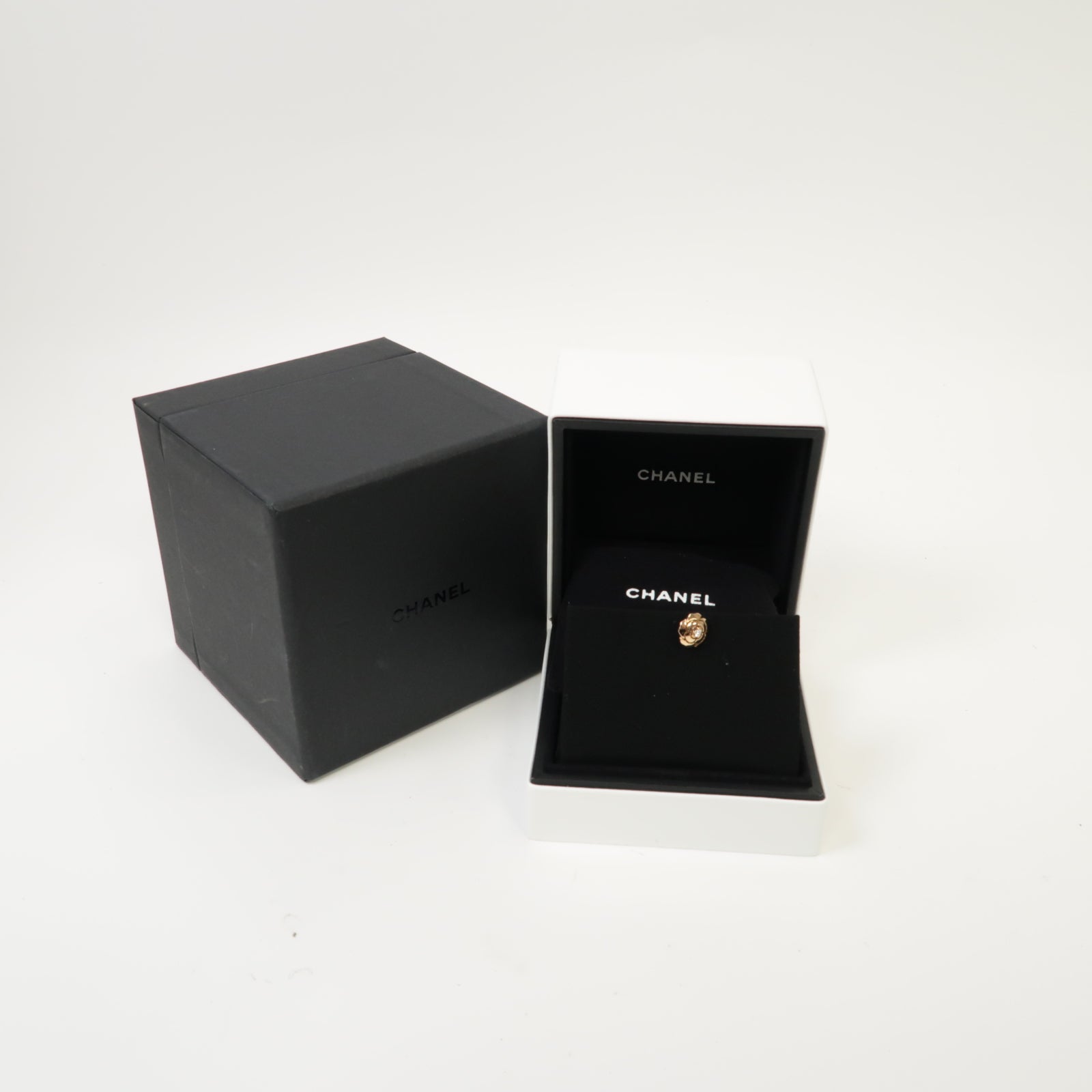 CHANEL 18K玫瑰金Extrait de Camelia Single Earring耳環