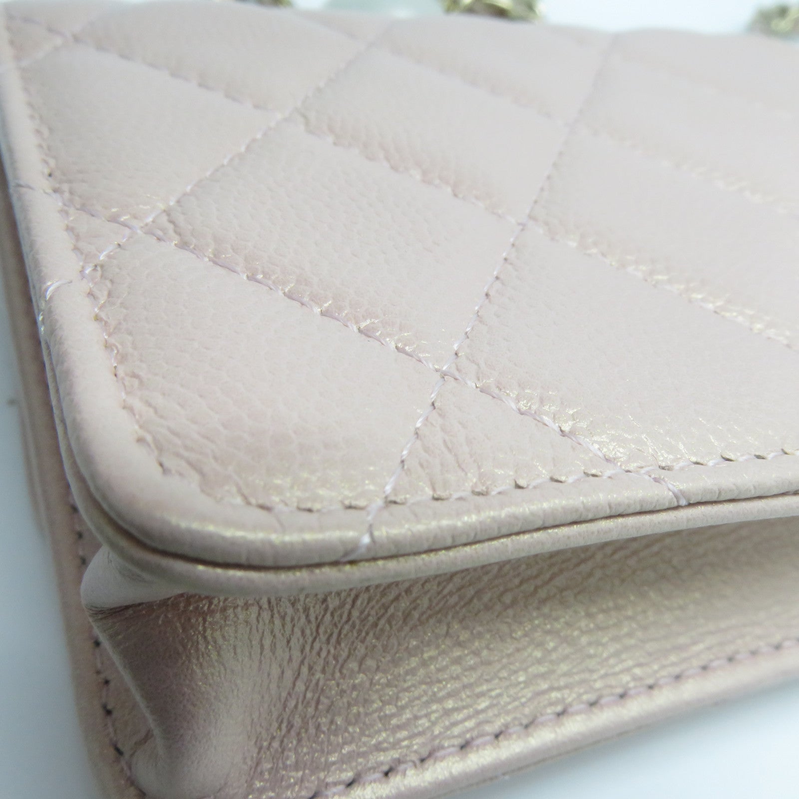 CHANEL 菱格Caviar皮革CC Pearl Chain Bag金扣零錢包粉紅色