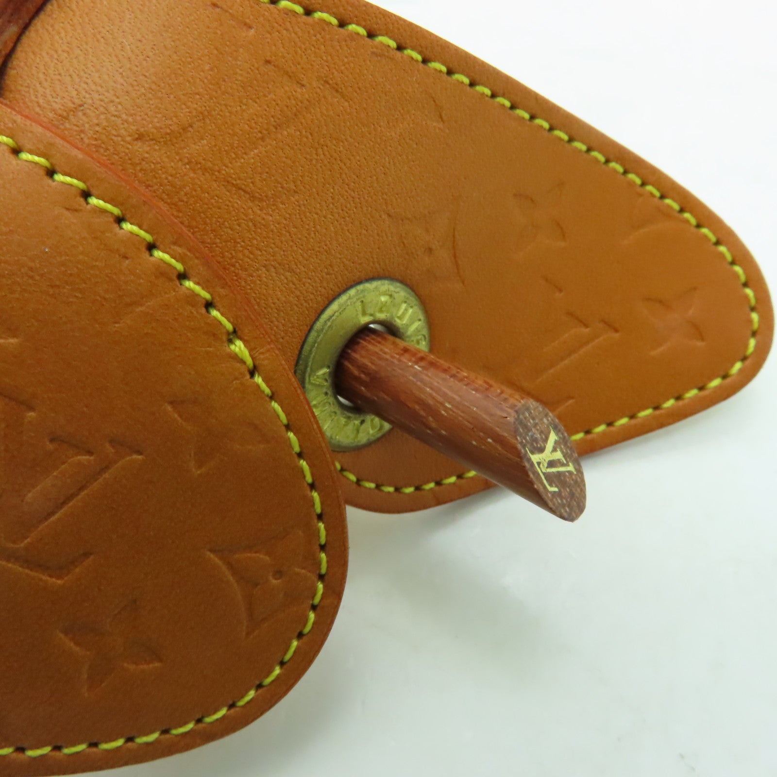LOUIS VUITTON Tenned Leather Hair Clip金扣髮夾啡色
