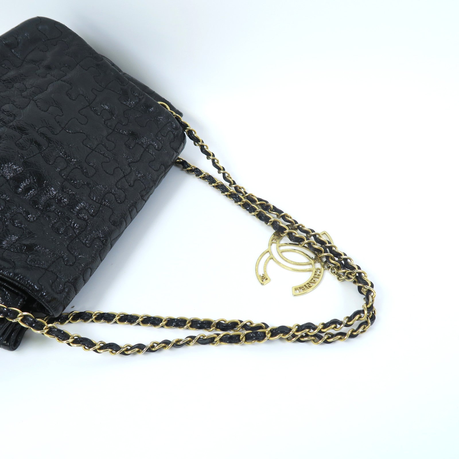 CHANEL 漆皮皮革Chain Shoulder金扣鏈帶肩背袋黑色