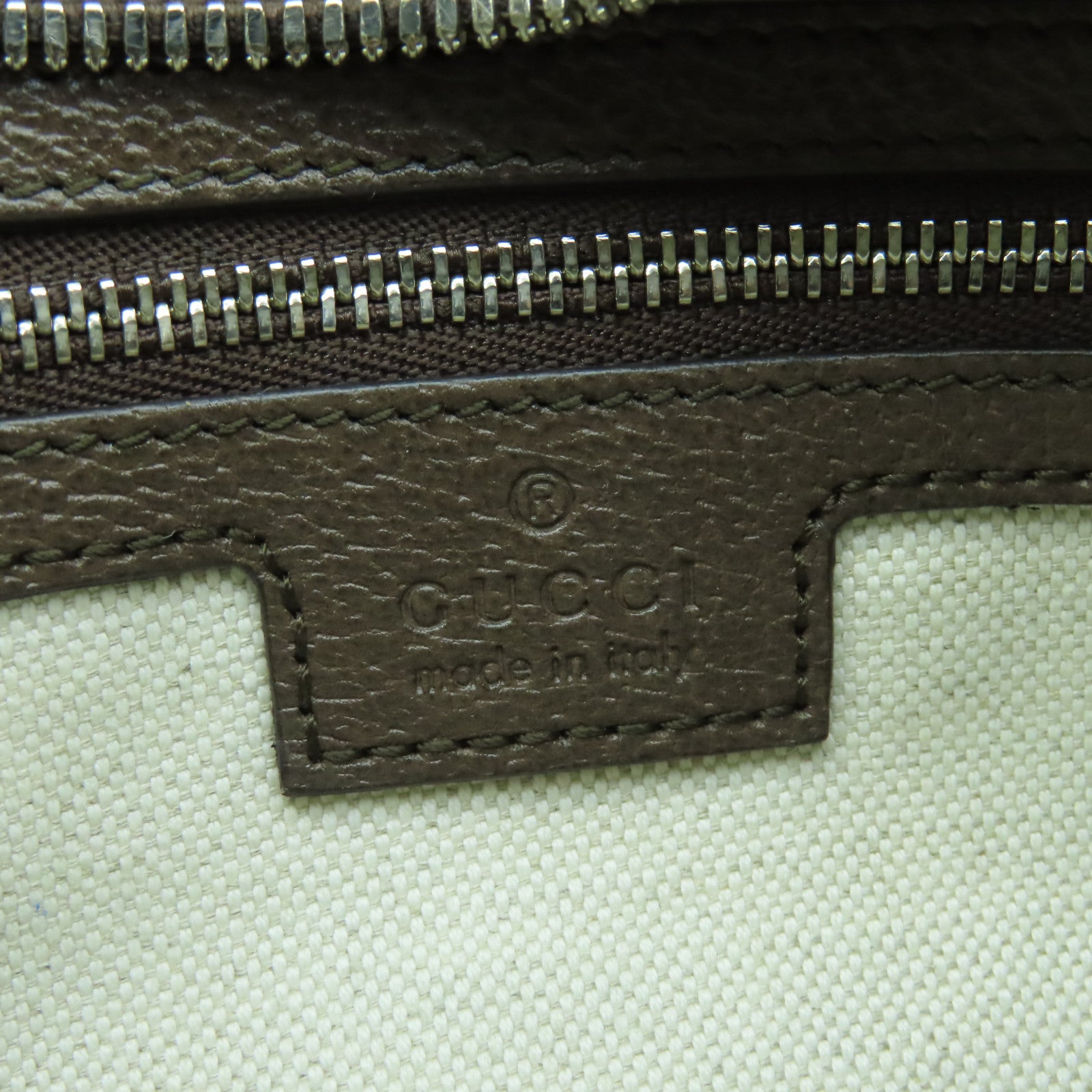 GUCCI 塗層帆布/皮革Attache銀扣肩背袋啡色