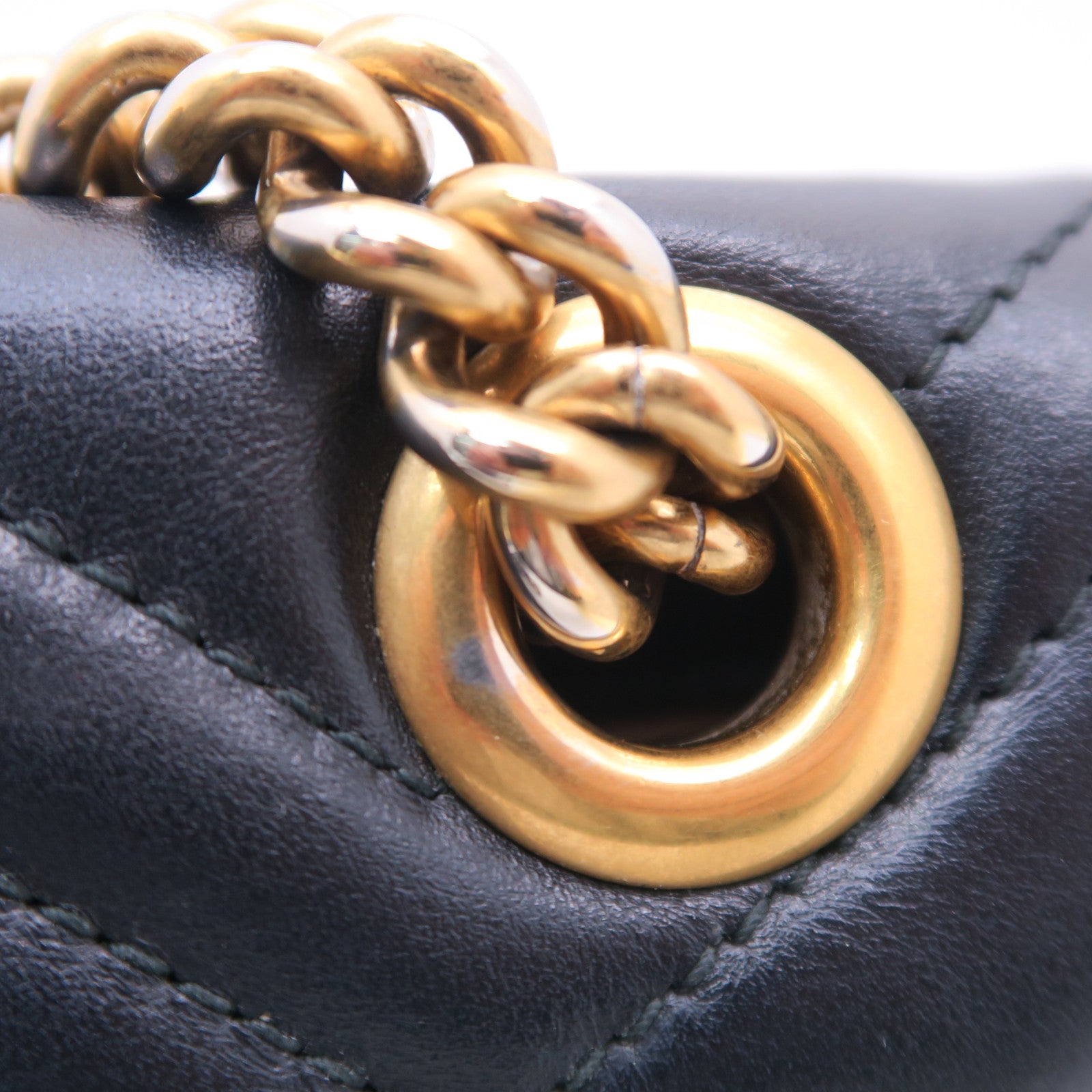 GUCCI 牛皮皮革GG Marmont Small金扣鏈帶肩背袋黑色