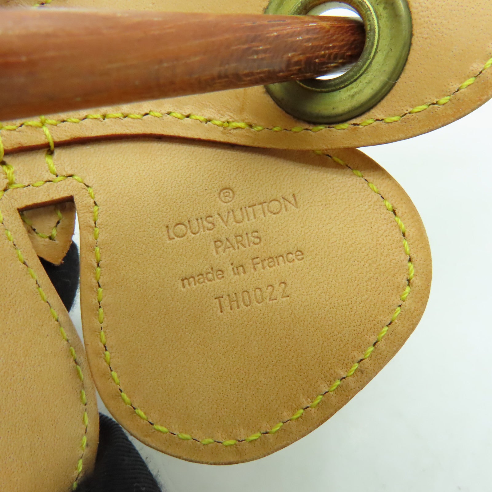 LOUIS VUITTON Tenned Leather Hair Clip金扣髮夾啡色