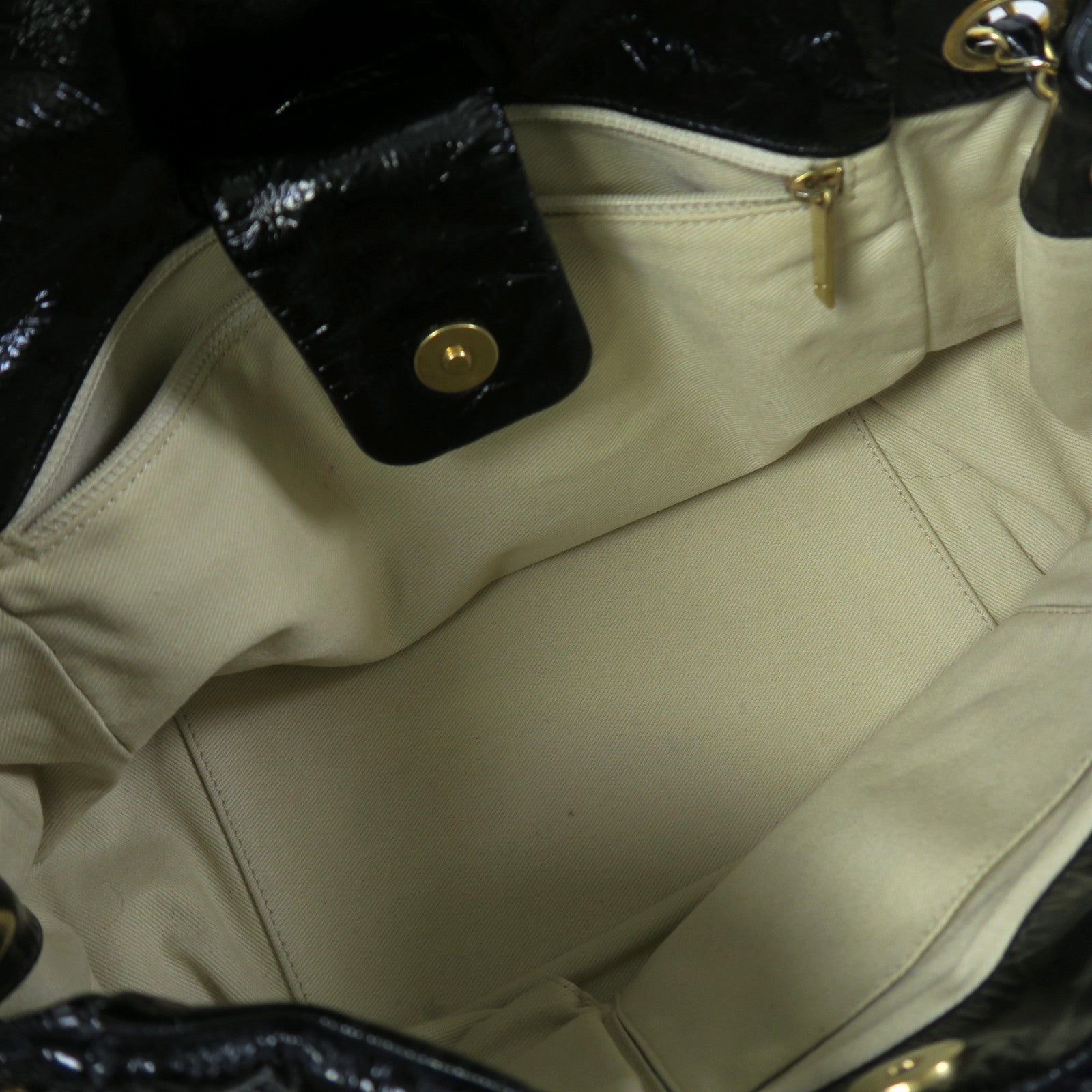 CHANEL 漆皮皮革Chain Shoulder金扣鏈帶肩背袋黑色