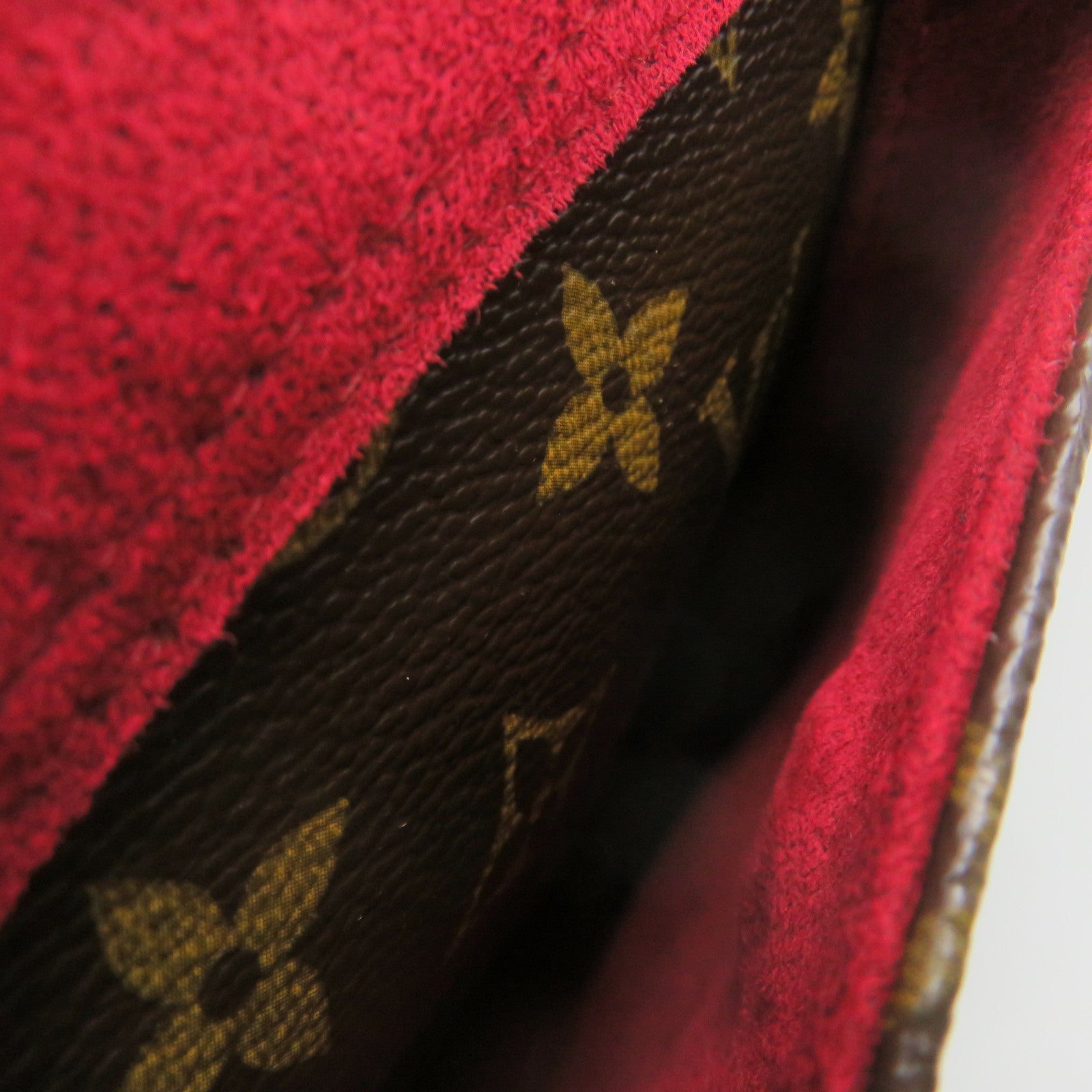 LOUIS VUITTON Monogram Multipli-Cite Shoulder Bag brown