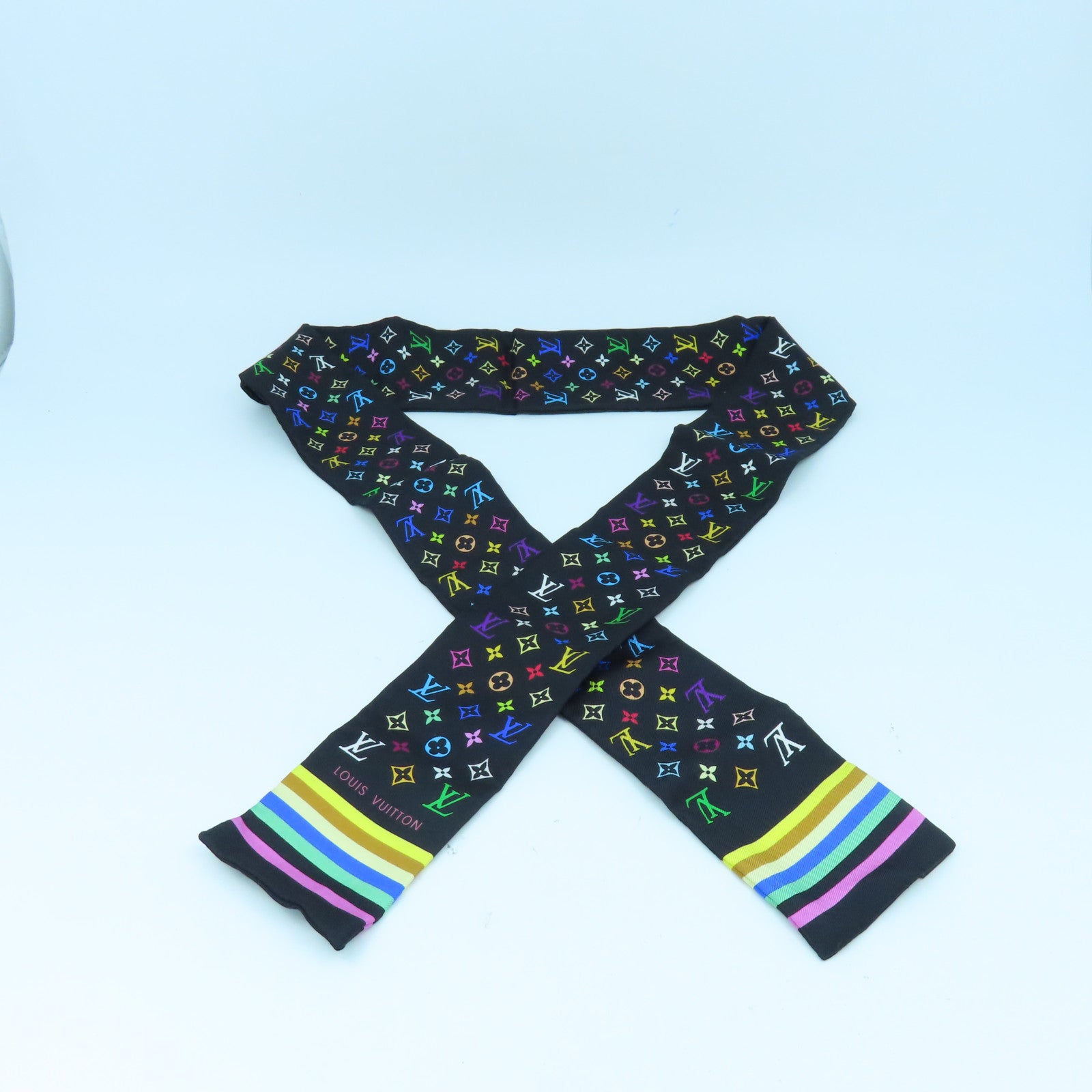 LOUIS VUITTON Silk Scarf Black/Color – Brand Off Hong Kong