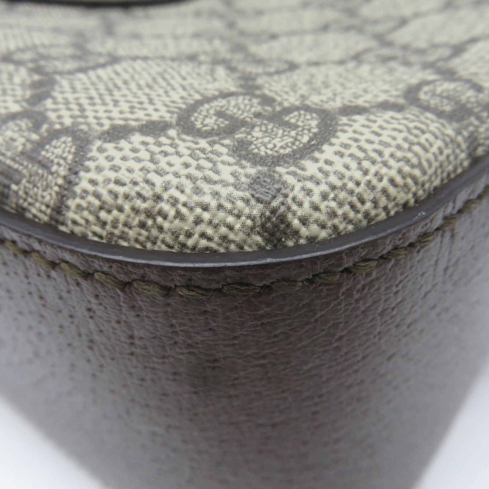 GUCCI 塗層帆布Neo Vintage GG Supreme Messenger Bag金扣肩背袋啡色