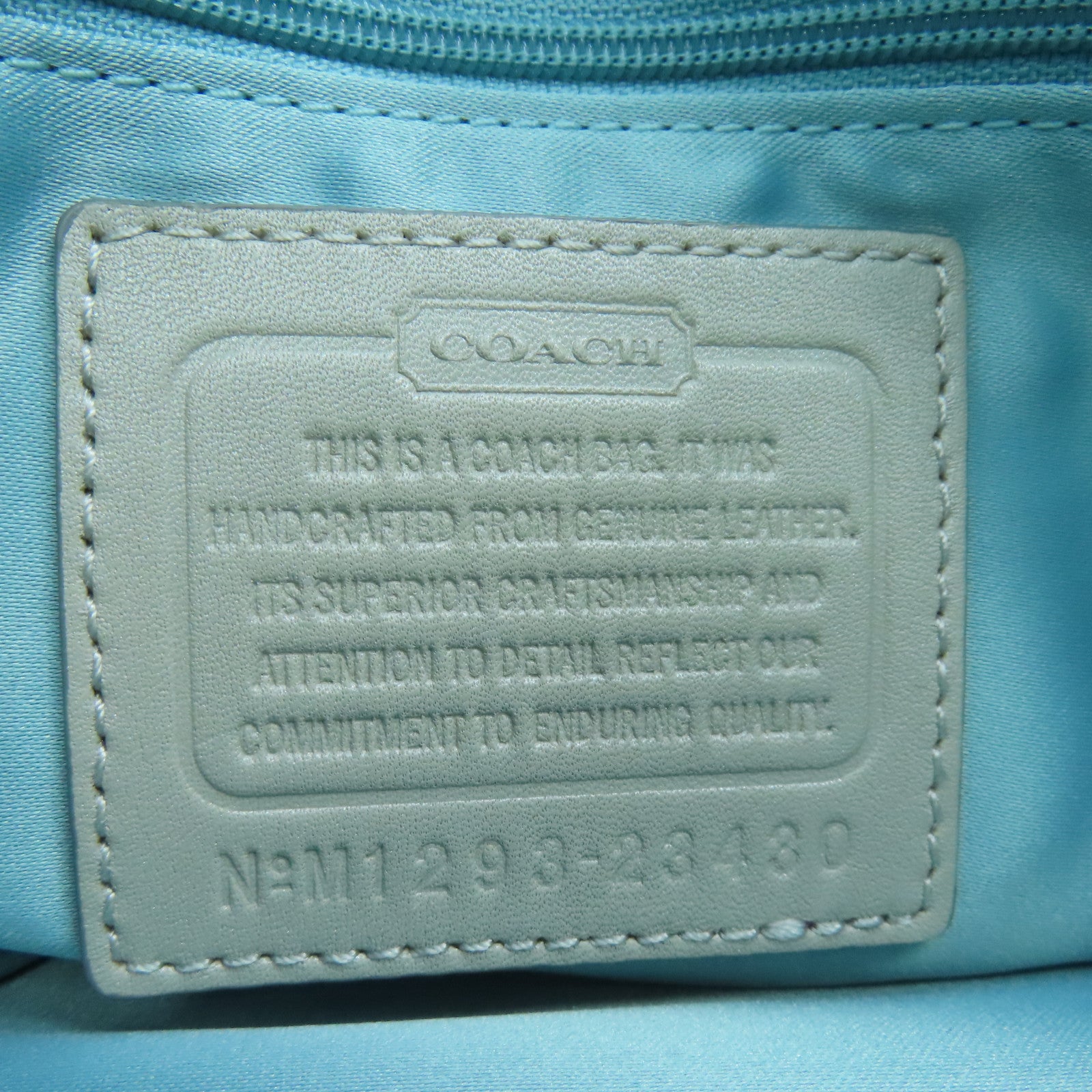 COACH 皮革Pouch Shoulder銀扣肩背袋銀色