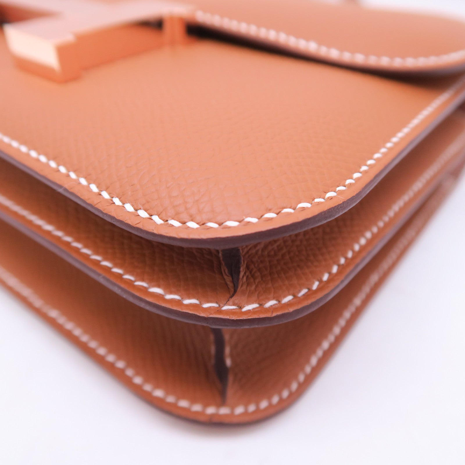HERMES Epsom皮革Constance Mini金扣肩背袋經典駝色