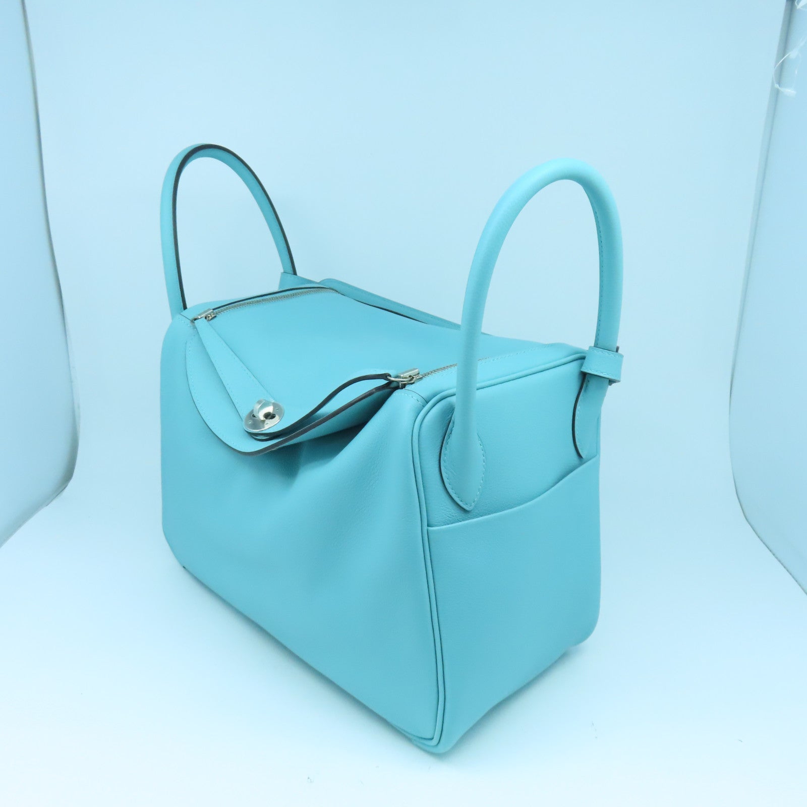 HERMES Evercolor皮革Lindy 30银扣手挽肩背两用袋Blue Atoll浅蓝色